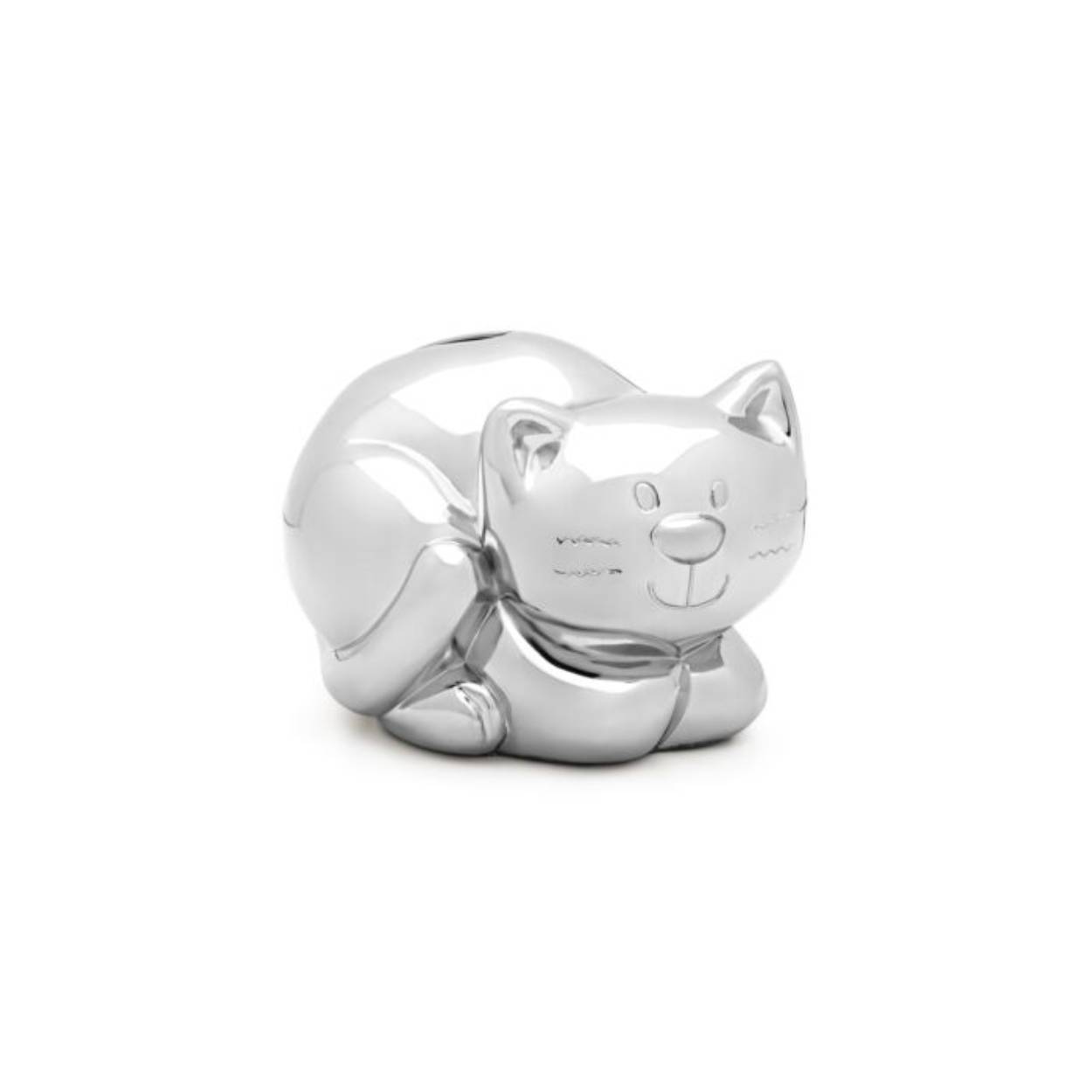 Spaarpot van een poes. De spaarpot is in zilver kleur en poetsen is overbodig. Leuk als geboorte-, doop- of verjaardagscadeau.
Afmeting (mm)	74x93x66