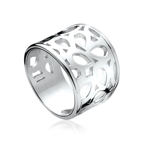 zilveren brede opengewerkte ring. De ring is 15mm breed. Vervaardigd van eerste gehalte zilver (925) en met extra rodiumlaag voor een langdurige glans. ZIR652 Zinzi 