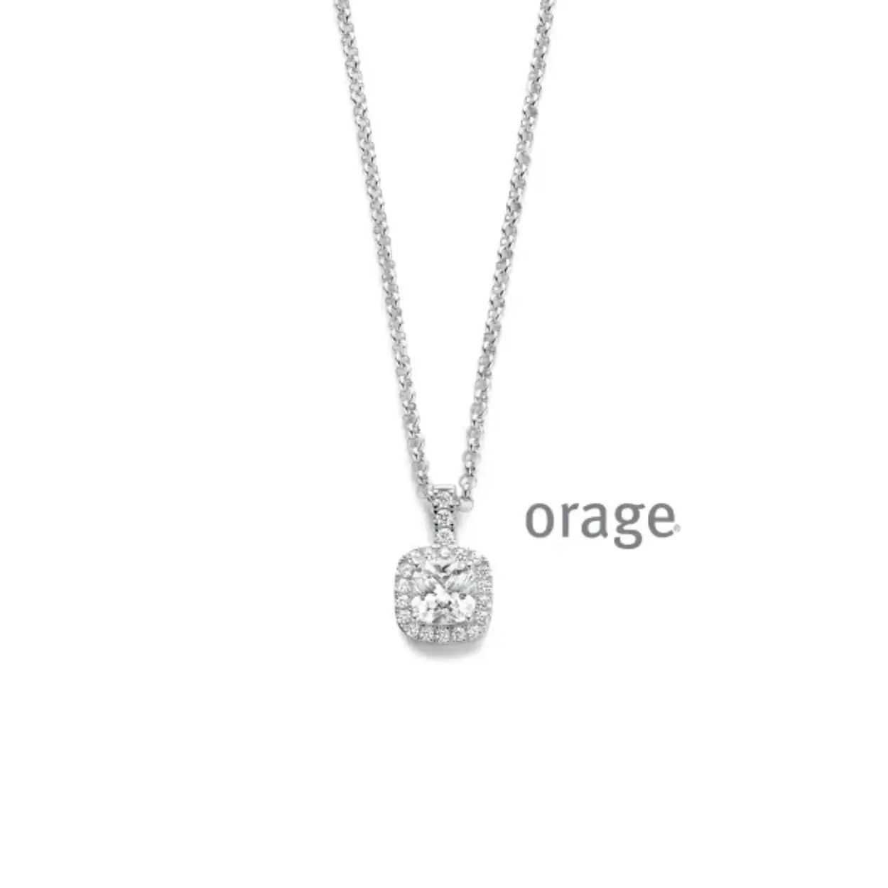 Zilveren ketting met hanger
De hanger bevat zirkonium steentjes.
Bijhorende ring en oorstekers ook verkrijgbaar van deze set.