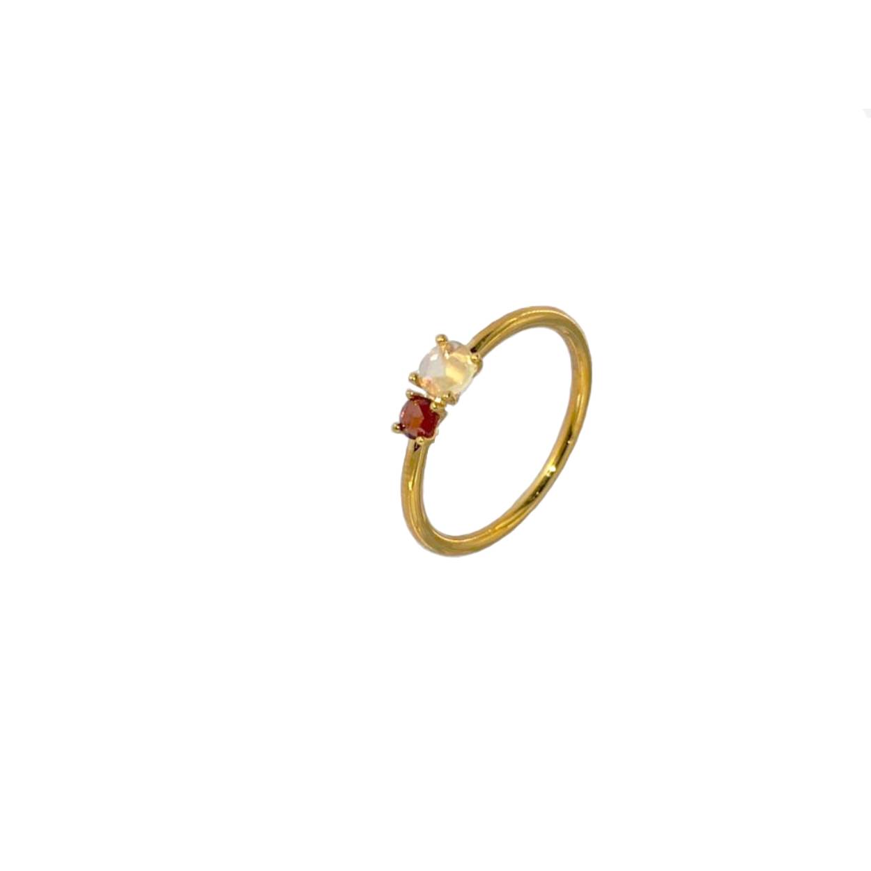 18 karaat geel gouden ring met granaat en roze opaal