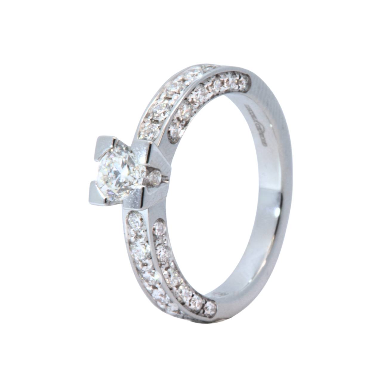 Giorgio Visconti ring in 18kt witgoud met briljanten 4.8gr GVS 0.82ct & 0.40ct
