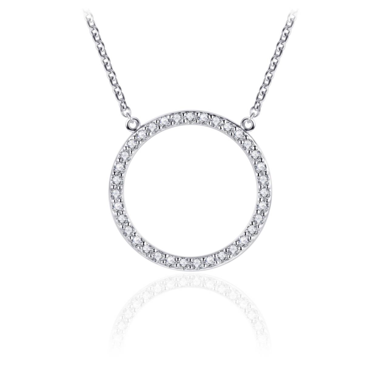Zilveren collier anker schakel met in het midden een opengewerkte cirkel bezet met zirkonia's in klauwzetting. Het collier is te dragen vanaf een lengte van 42 cm, maar gemakkelijk te verstellen tot 47 cm. 

Leuk om te combineren met de bijpassende 
ring R385, R386 en/of 
armband B1001, B1003 en/of 
oorstekers E1008, E1009, E1014, E1015, E1020 en/of 
oorringen KC1003, KC1004, KC1014
