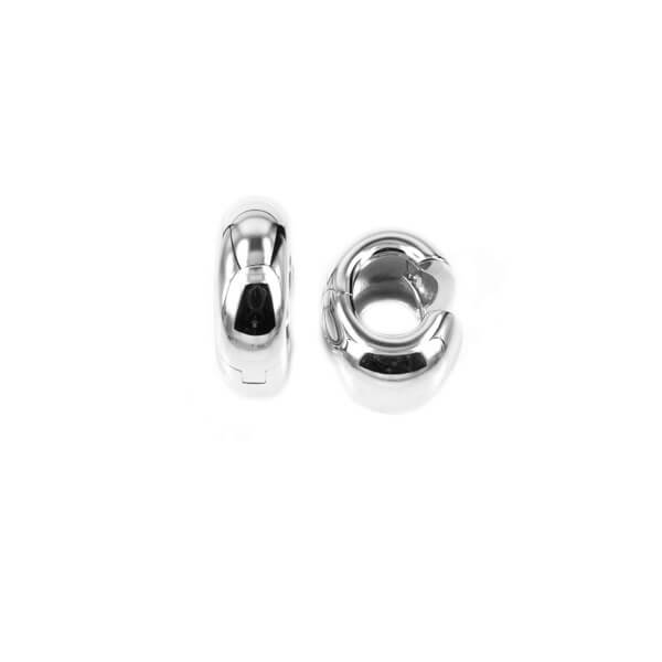 Zilveren oorringen.
Diameter: 21 mm. Breedte: 10 mm.