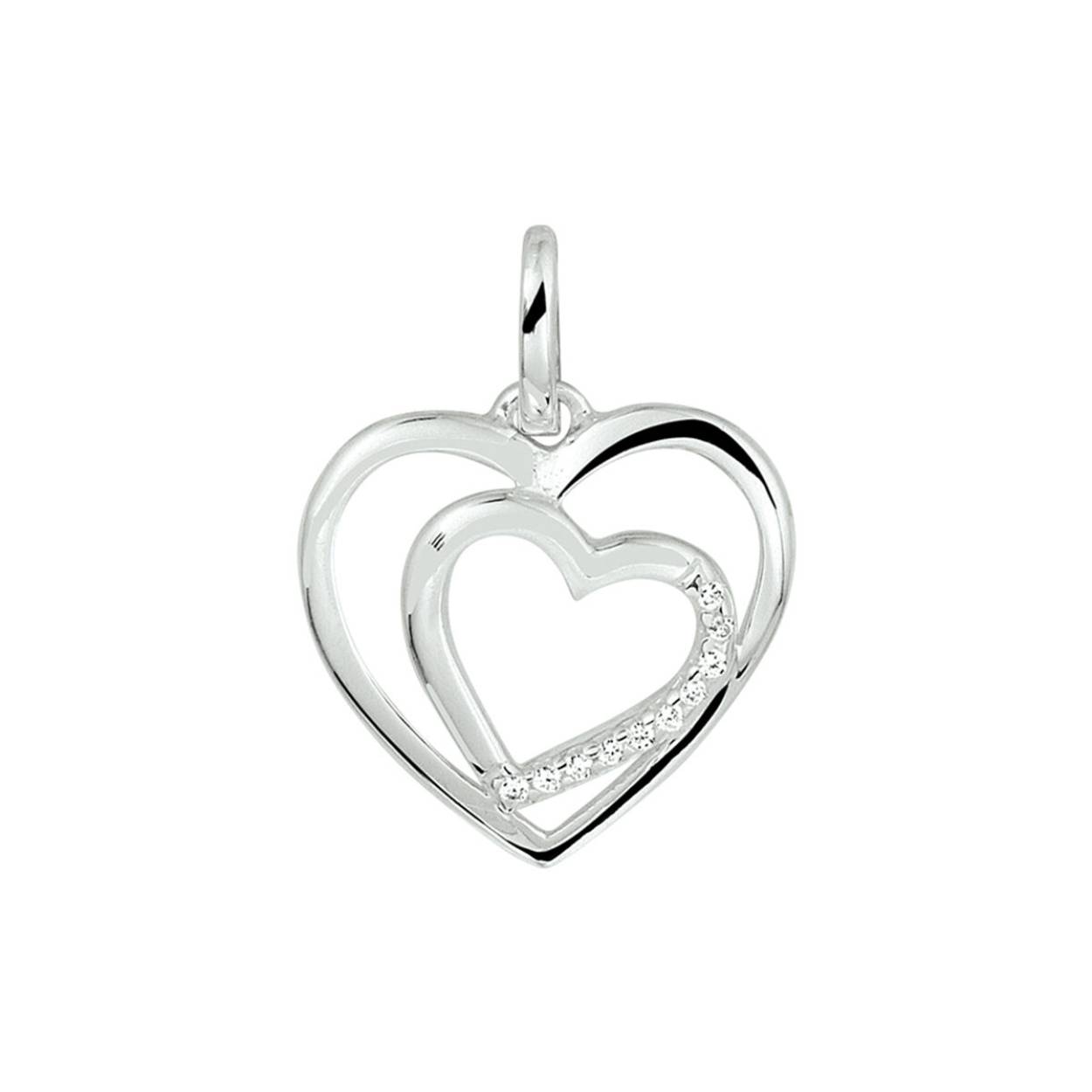 Romantische gerhodineerd zilveren hart hanger met een afmeting van 13x13.3mm en een totale hoogte van 18mm. De hanger is uitgevoerd met een schitterende rij van zirkonia en is goed te combineren met een bijpassend collier uit onze collectie. De combinatie van de sprankelende zirkonia en het bijzondere hart is een originele toevoeging aan jouw sieradencollectie! Info: Gerhodineerd zilver is door de rhodiumlaag beter bestand tegen verkleuren en krassen.