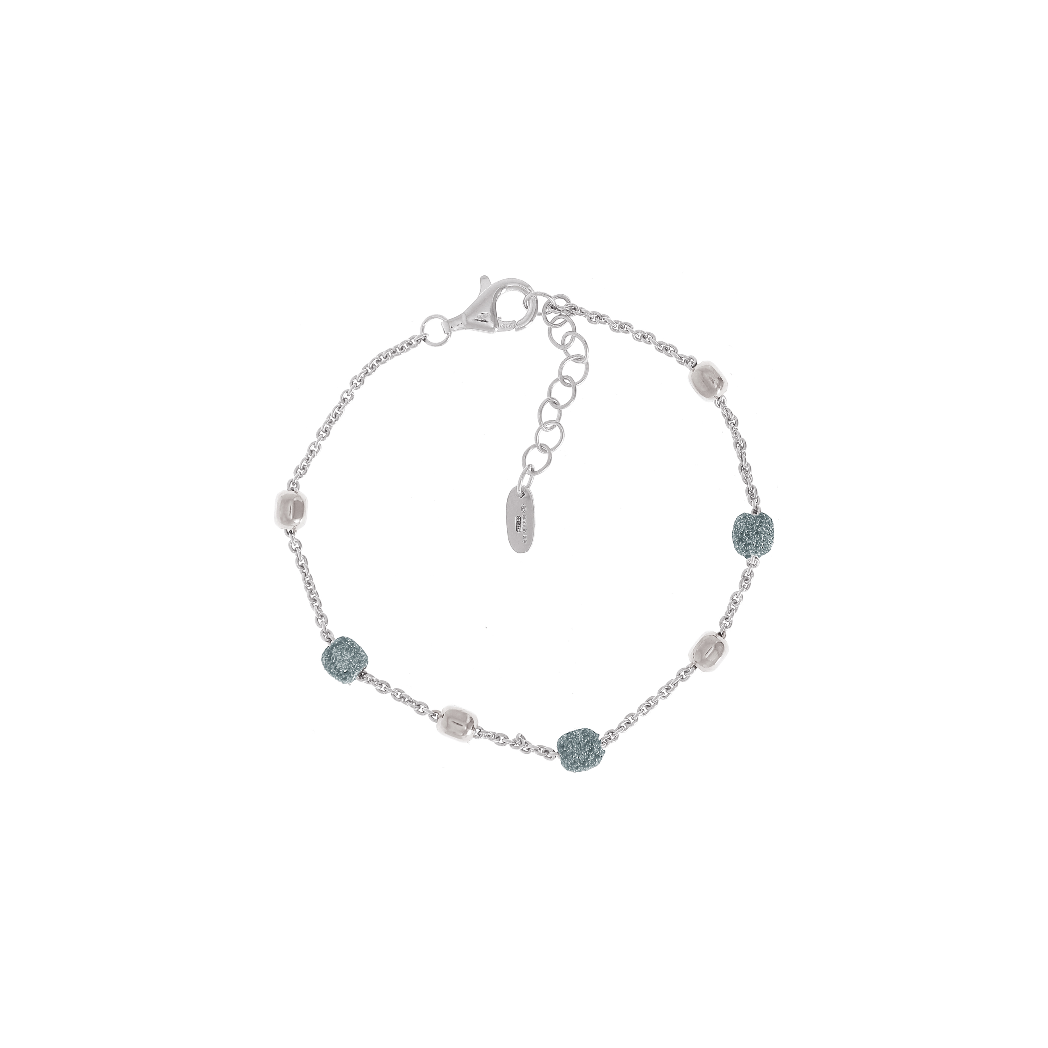 Pearl-gray dust bracelet.