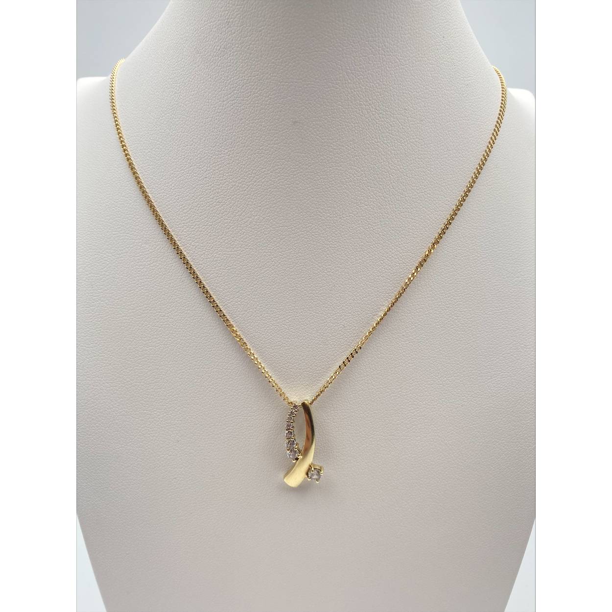 14 Karaat geel gouden gourmet collier met briljant geslepen hanger. 