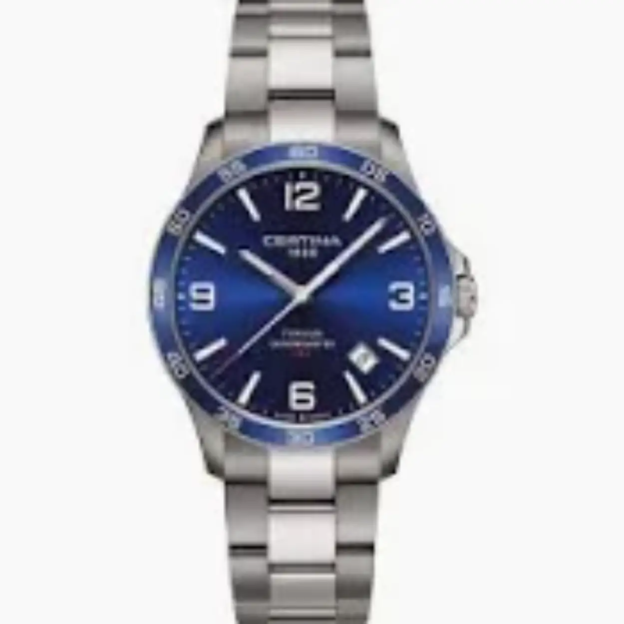 Certina C0338514404700 heeft een titanium band en kast. Het glas is een saffierglas. Waterdicht tot 100m. Het uurwerk is een zwitsers uurwerk.
