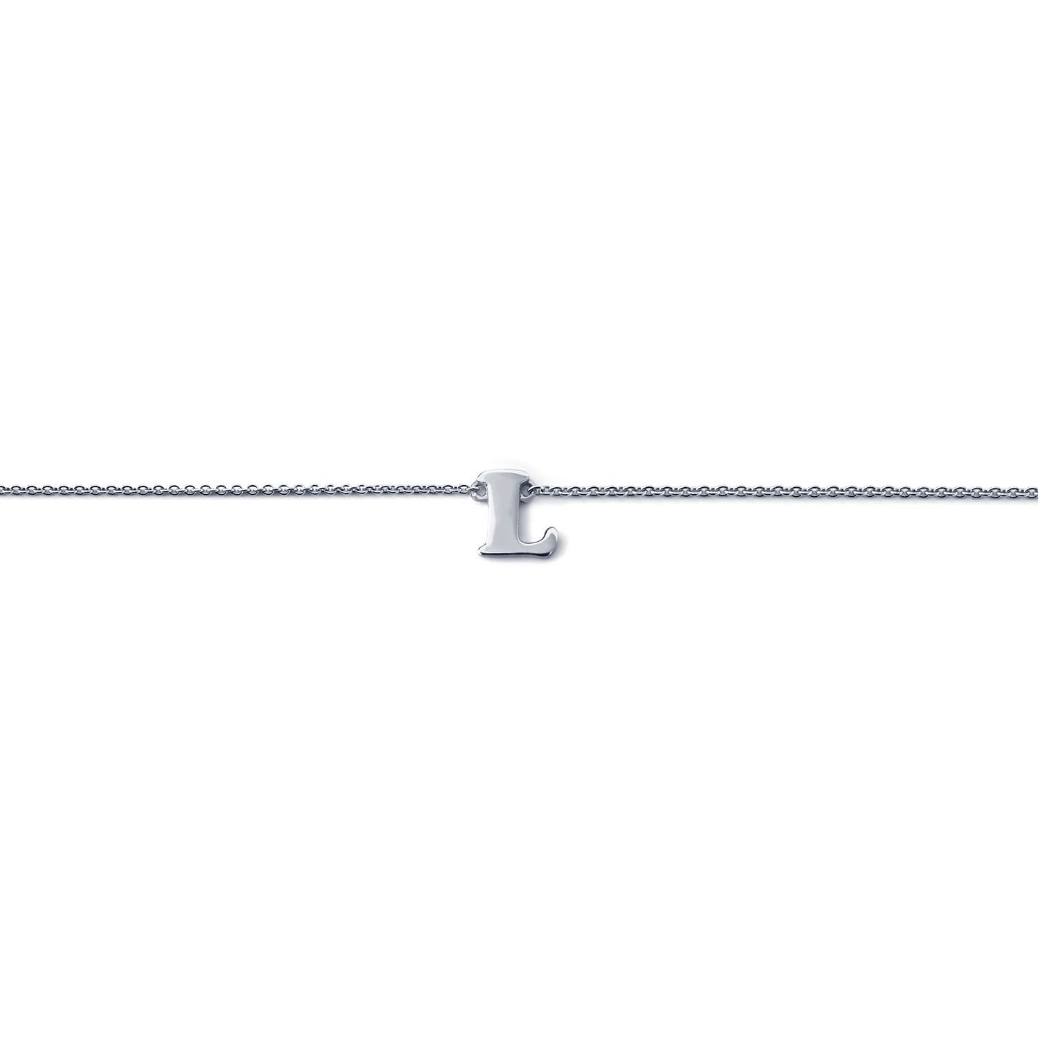 Fijn 14 karaat gouden armbandje met letter.

LET OP:  Dit armbandje kan met alle letters van het alfabet en in elke goudkleur (geel-, wit- of rosegoud). Op de tweede afbeelding staan alle voorbeeldletters. Graag in de opmerkingen aangeven welke letter en welke kleur.

Levertijd +/- 2 weken