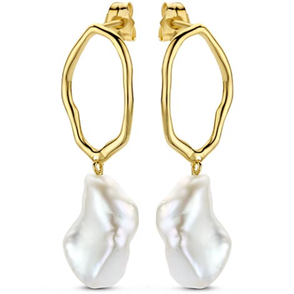 De SWJE10219 SWING JEWELS 14 CT Y is een elegante ketting van goud, perfect voor elke gelegenheid. Deze goudkleurige schakelketting kan solo gedragen worden voor een subtiele touch of gecombineerd met andere kettingen voor een trendy gelaagd effect. Draag het bij zowel casual als formele outfits voor een tijdloze, verfijnde look.