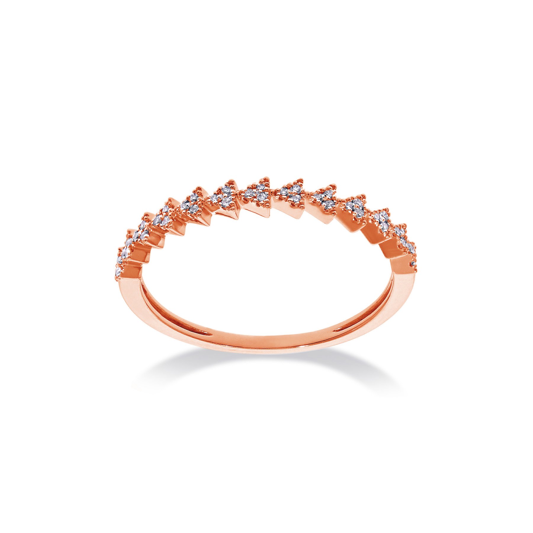 Deze stapelbare staafring van Culet in rosegoud met diamanten. De ring heeft een totaal van 0,1 karaat in 18 karaat rosegoud. Prachtig te combineren met andere ringen uit de Culet collectie! De maat van de ring is 17.5. 