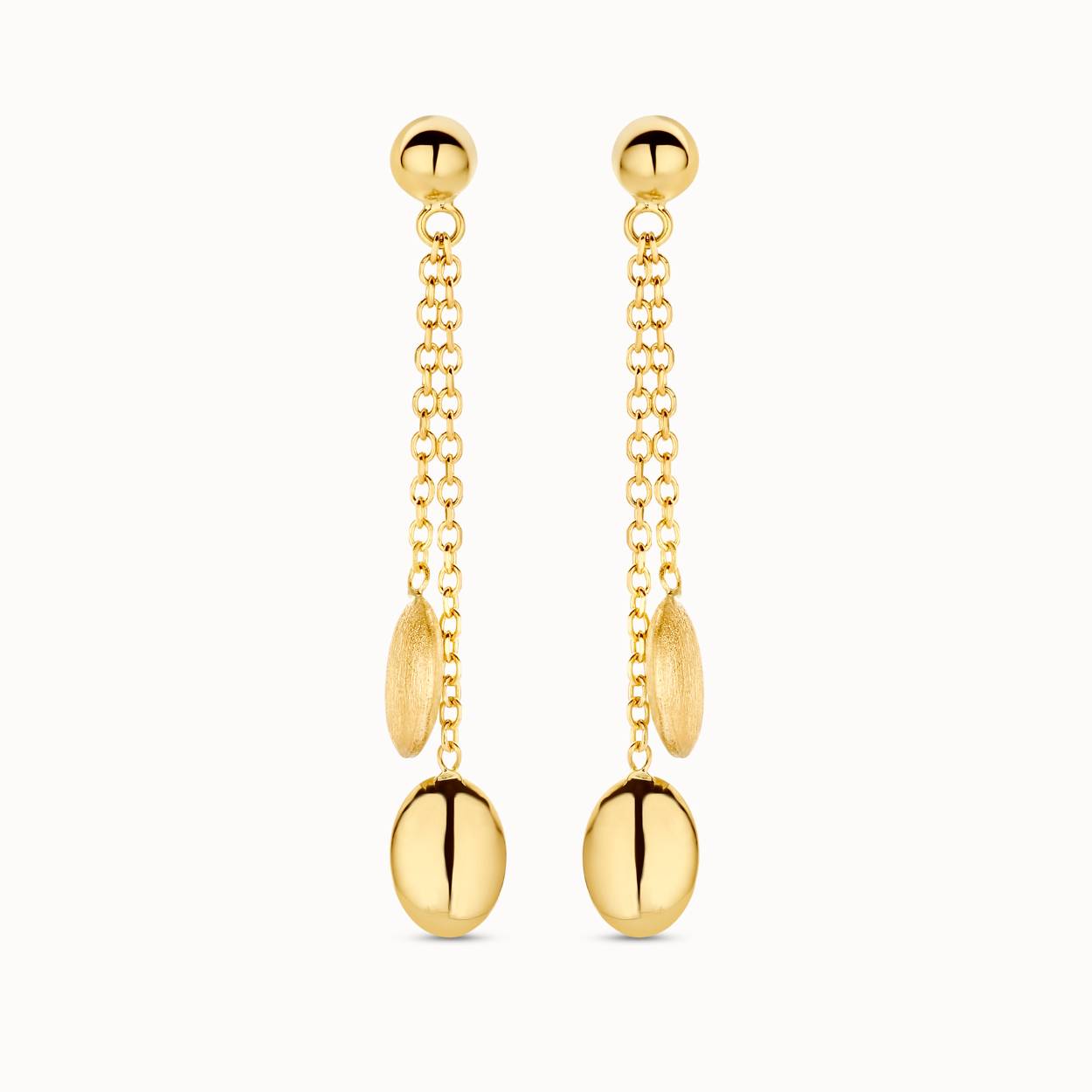 Geelgouden dubbele oorslingers met matte en blinkende bolletjes.