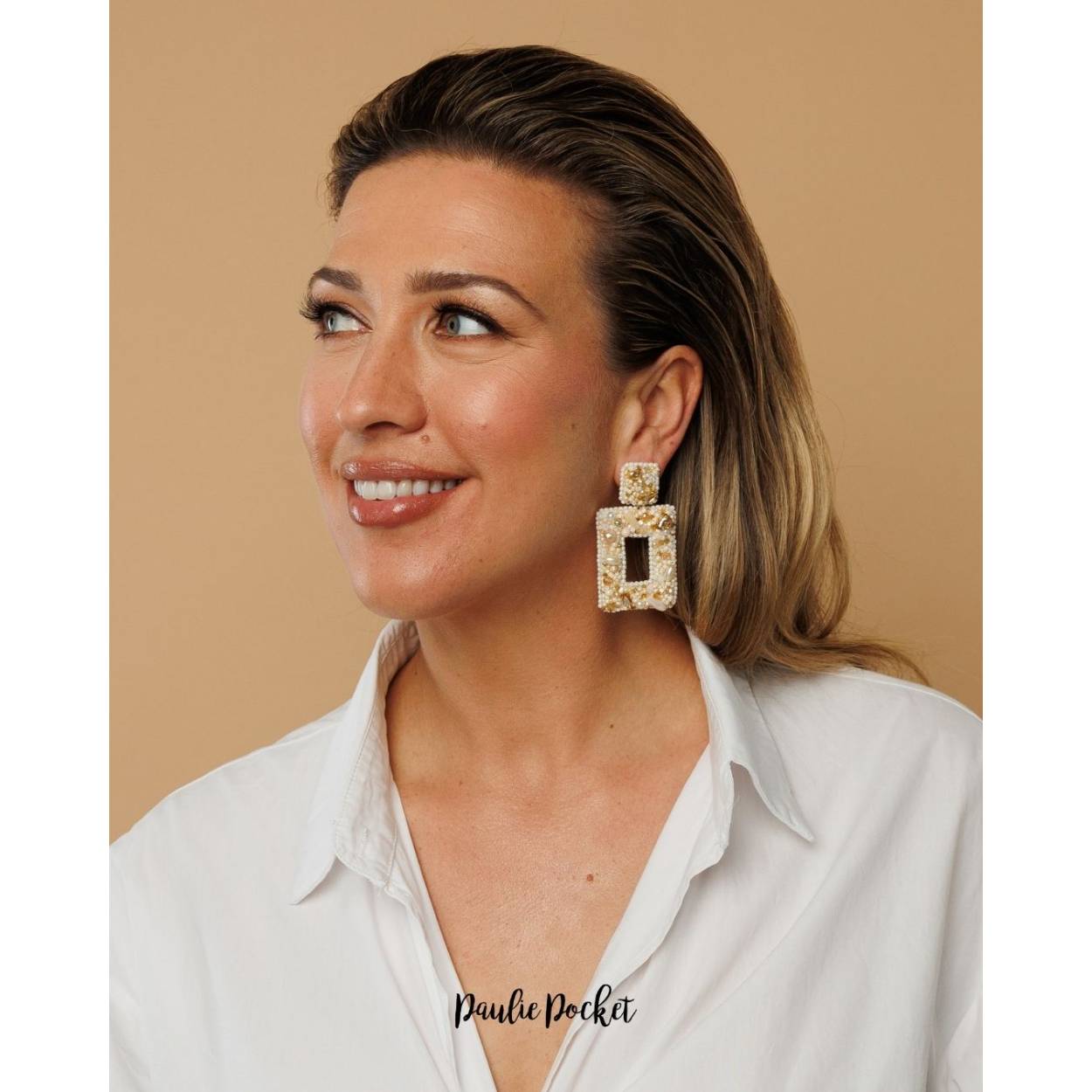 Paulie Pocket Classic Shimmer Earrings Beige
