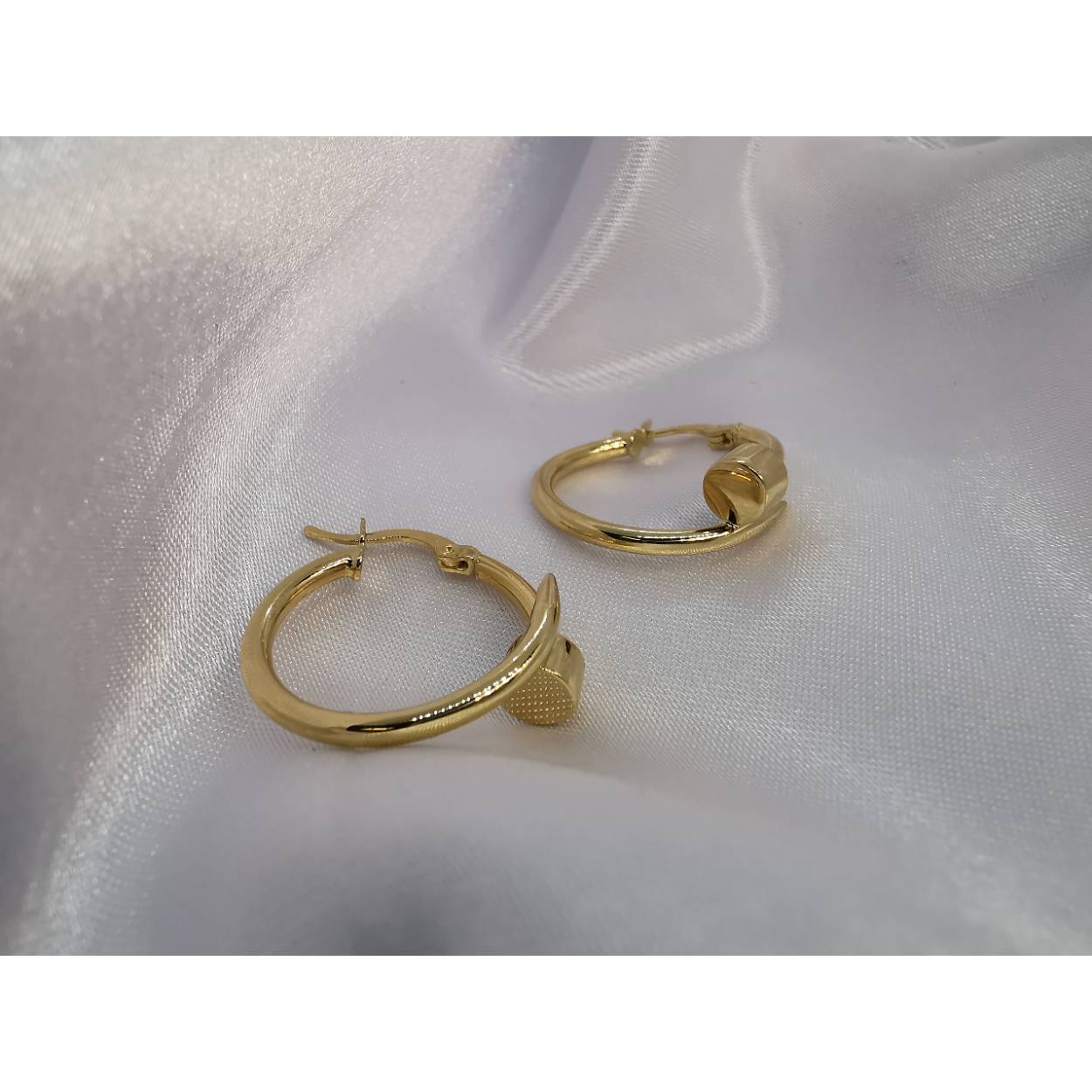 14 Karaat geel gouden design oorringen spijker 