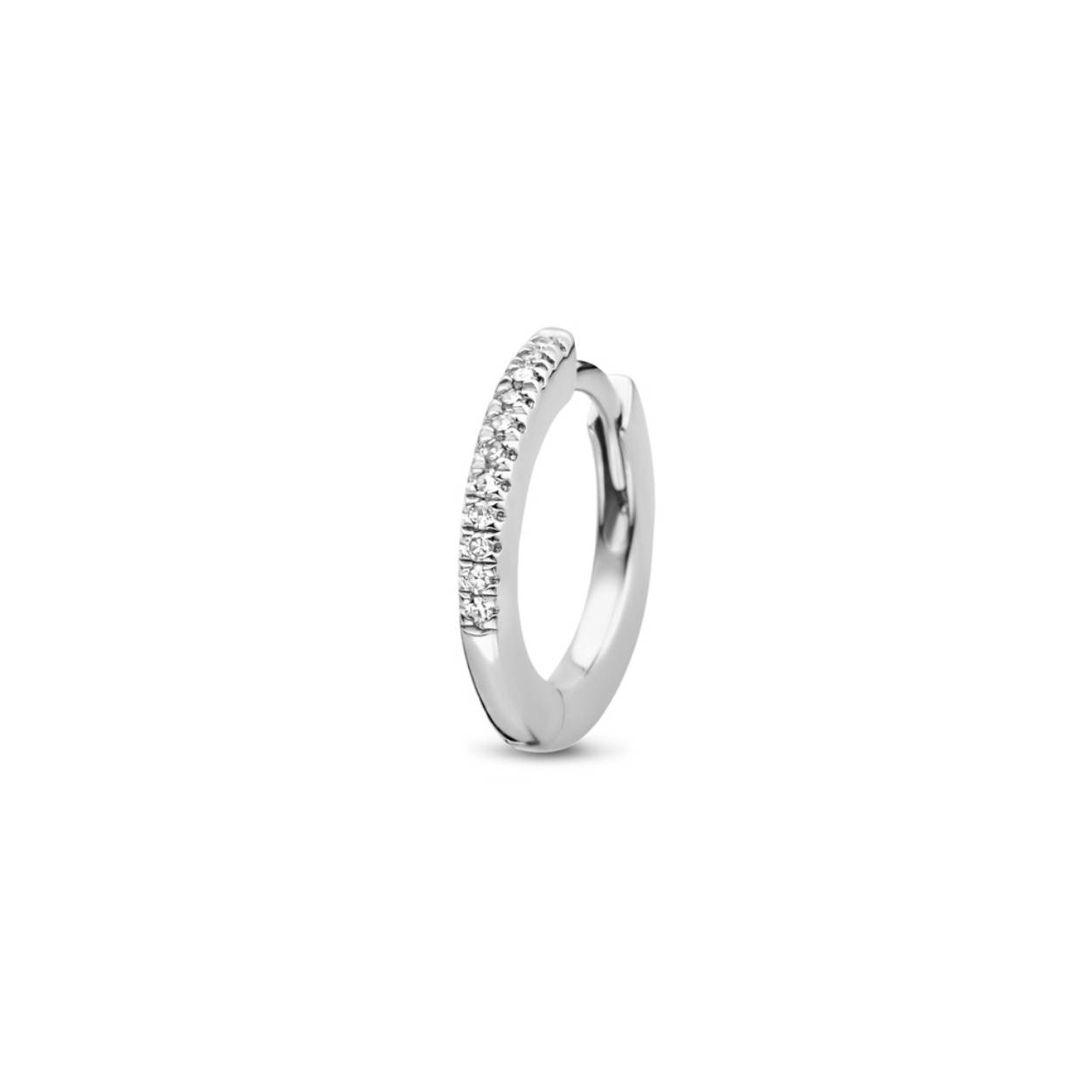 Hoops, featuring 2 x  11x white diamonds, to make you shine from the inside out - all day, every day. P.S.: Also available in extra (sparkly) large sizes or as single hugging hoops. Feel free to play around and mix sizes. Made in sterling silver, gilded with silver rhodium or 18 carat yellow or rose gold vermeil.


Ref: M1468 |  Earring | 925 Sterling Silver | 12.00 x 1.20 mm | White Diamond: 11pc