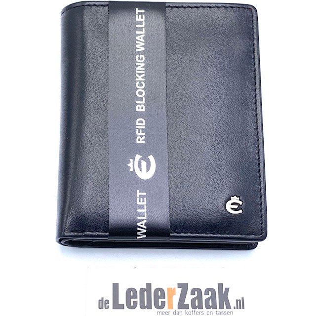Het mooiste nappaleer uitgerust met RFID protectie.
Klein en compact zijn eigenschappen welke jij aan deze portemonnee kan toedichten.

Producteigenschappen:
- muntgeld vak
- dubbel papiergeld vak
- 9 bankkaarten
- RFID protectie/ anti skim folie
- doorzichtig venster
- cardsafe system

Afmetingen:
Hoogte 10.5cm x breed 9cm x diep 2cm