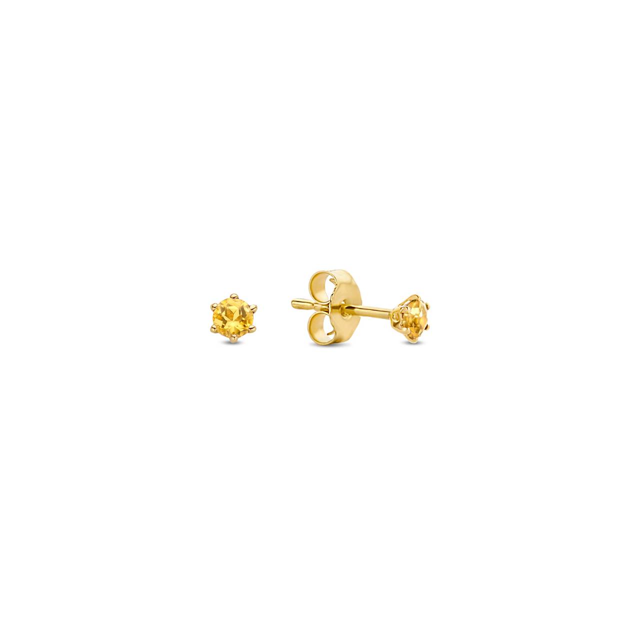 De Citrine Studs zijn gemaakt van 14K goud en bevatten een unieke citrien. De zonnige en verwarmende edelsteen brengt vreugde. Mooi op zichzelf maar ook prachtig in combinatie met enkele andere oorbellen uit de Jackie collectie.
Materiaal: 14 Karaat - Geelgoud - 585
Edelsteen: citrien- Het gaat hier om echte edelsteen. De kleur van de edelsteen kan afwijken van de productafbeelding.
Afmeting: 3mm x 3mm
Artikelnummer: JKE20.007