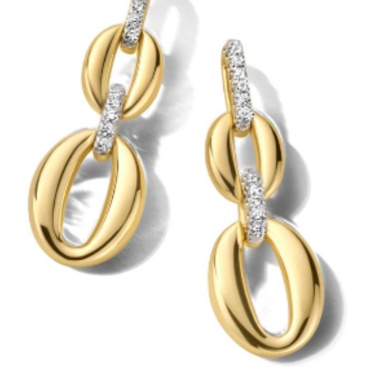Geel gouden 18 karaat oorbellen met 0.08ct briljant