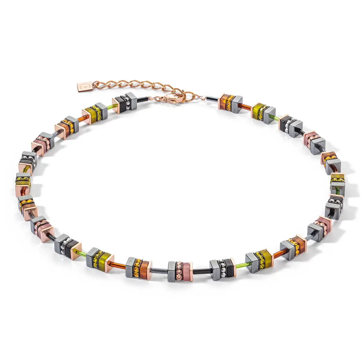 Dit is een collier van het merk Coeur de Lion gemaakt voor dames.