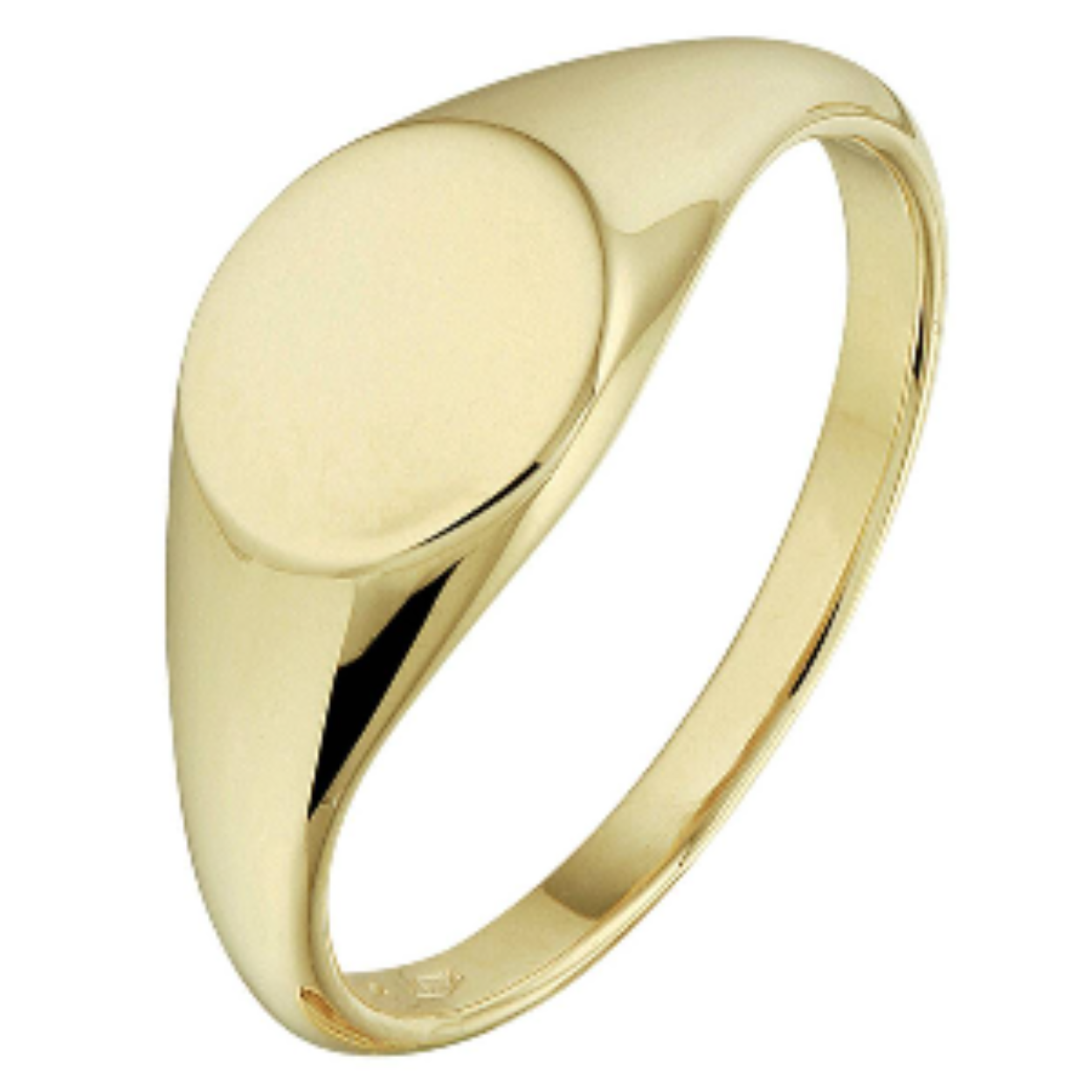 14k Geelgouden graveerring met een afmeting van 8x9.5mm. De ring geeft je look direct een chique uitstraling.
