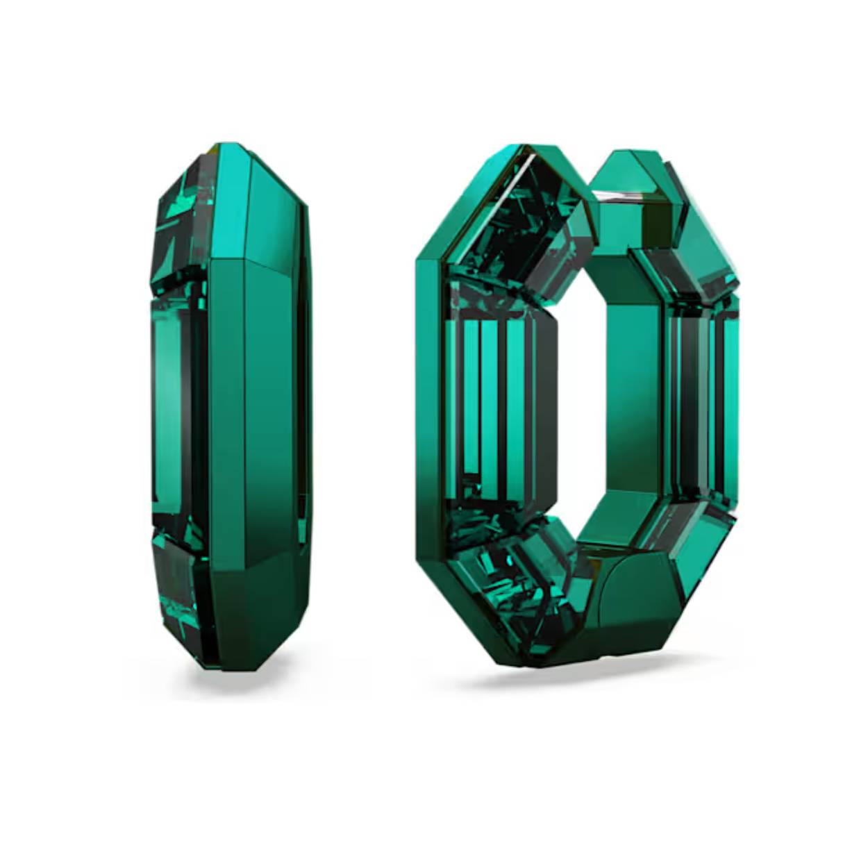 Deze diepgroene mini-oorringen zijn een indrukwekkend voorbeeld van Swarovski's kleurrijke stijl. De kristallen sieraden zijn aan één kant voorzien van gekleurd metaal en een subtiele sluitingen en een eenvoudig te openen scharnierend mechanisme. De perfecte manier om elke outfit een sportief luxe tintje te geven.
Artikelnr.: 5680786
Collectie:  Lucent
Formaat: 3 x 0.8 x 2.4 cm
Materiaal:  Kristallen, Aluminium
Kleur:  Groen
Gewicht (individueel product):  7.3 g