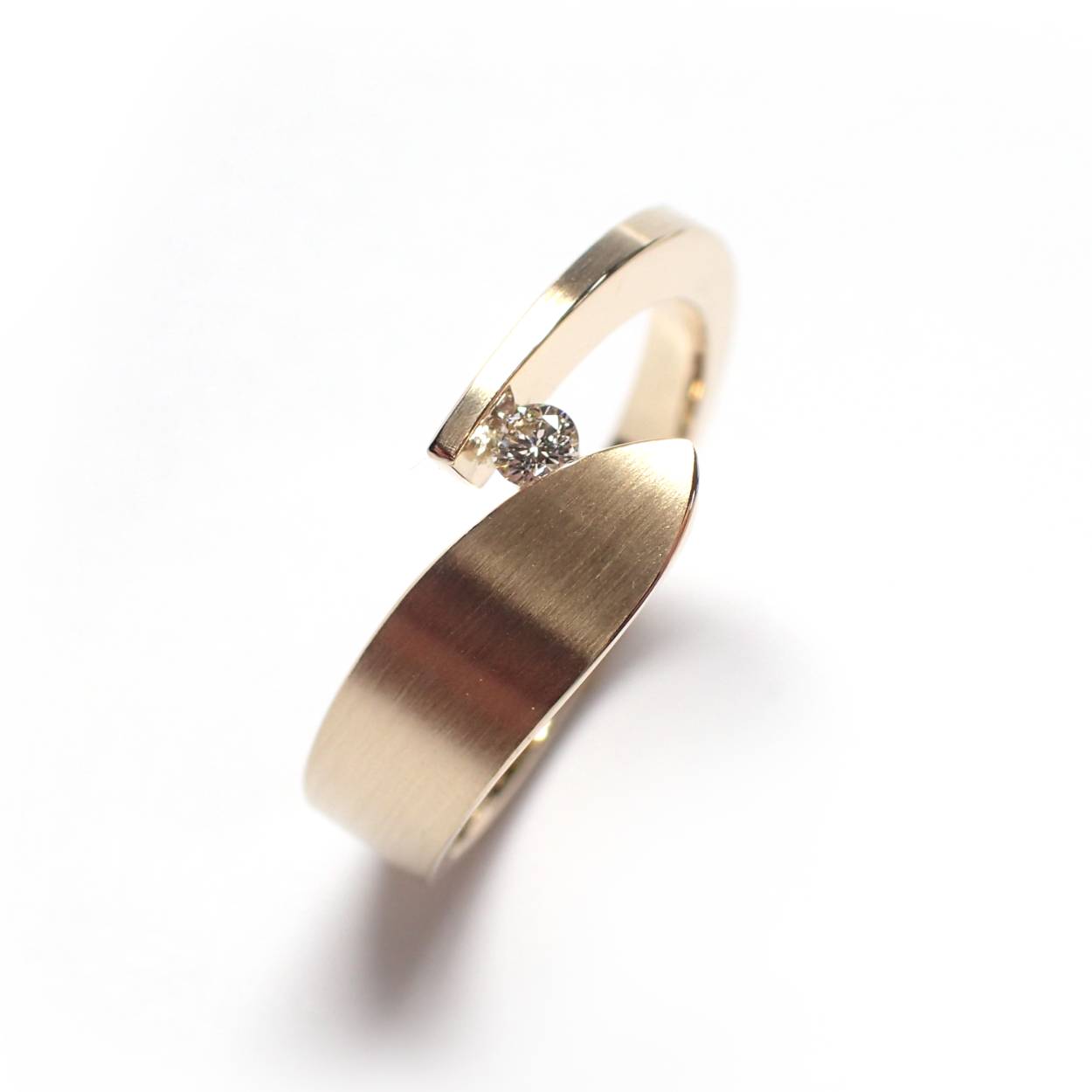 Leaf

14 karaat geelgouden ring diamant 0.05ct 