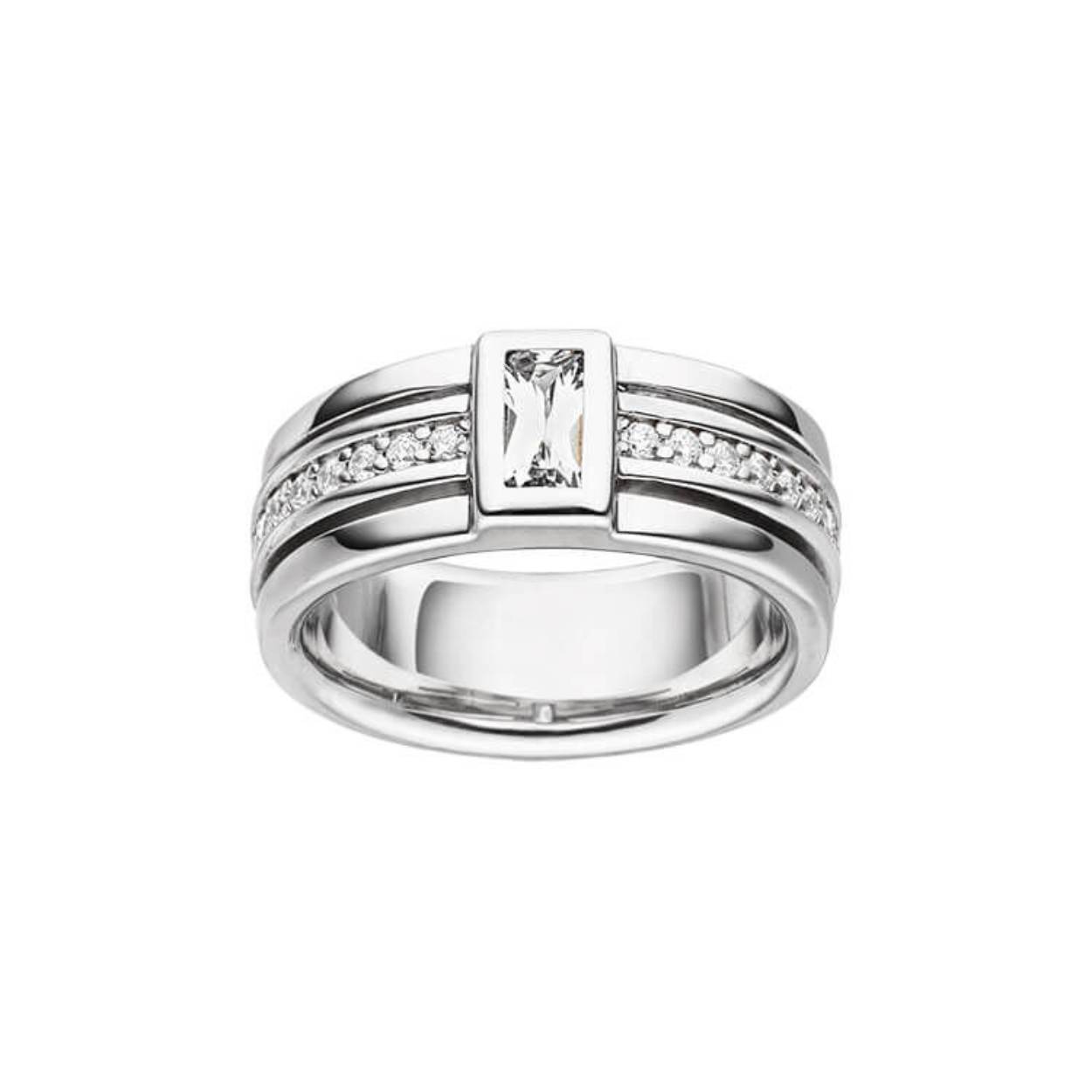 Deze prachtige ring van Viventy is bezet met zirkonia. De maat van de ring is 52. 