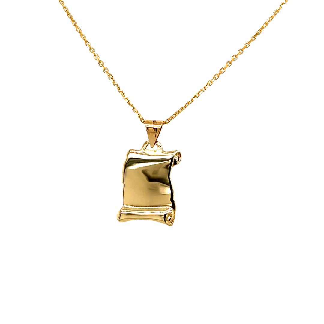 Deze geel gouden hanger is glad gepolijst en geschikt om te laten graveren. Deze hanger is gemaakt om aan een ketting te hangen. 

Note: het kettinkje hoort niet bij de hanger, deze is enkel gebruikt voor de foto.