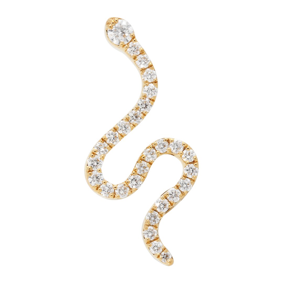 Een van onze meest bijzondere items: de Single Snakey oorbel met diamanten. Het is een uniek sieraad, gemaakt van 28 ethische diamanten met een totaalgewicht van 0,16 karaat, gezet in 18-karaats massief goud. Dit kostbare en bijzondere statement piece steelt de show, waar je ook bent. Het out-of-the-box design weet altijd de aandacht te trekken. Naast een opvallend design is het ideaal te combineren met andere subtiele accessoires als je voor een ingetogen look gaat.

Bij Culet Jewellery besteden we veel aandacht aan kwaliteit en duurzaamheid. Onze kostbare sieraden zijn daarom gemaakt van gerecycled 18-karaats massief goud, dat een leven lang meegaat. 18-karaats goud (in plaats van 14-karaats) heeft een rijke kleur die er prachtig en luxueus uitziet. Onze ethische en natuurlijke diamanten zijn afkomstig van verantwoorde bronnen.