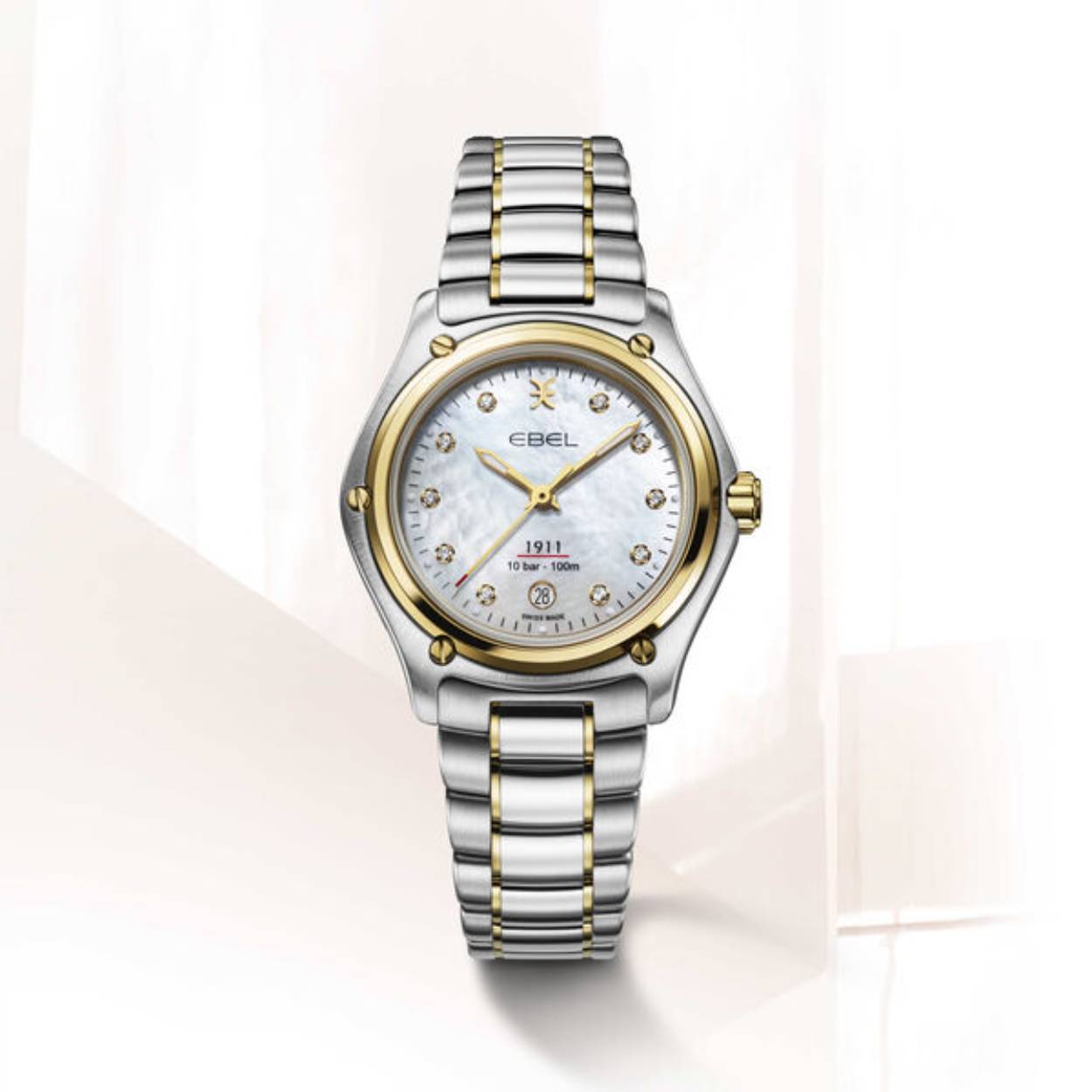  Juwelier Schilder Vlugt is een officiële dealer van EBEL. U kunt dit horloge direct bestellen of neem contact met ons op via mail, telefoon of het contactformulier en wij helpen u graag verder. 