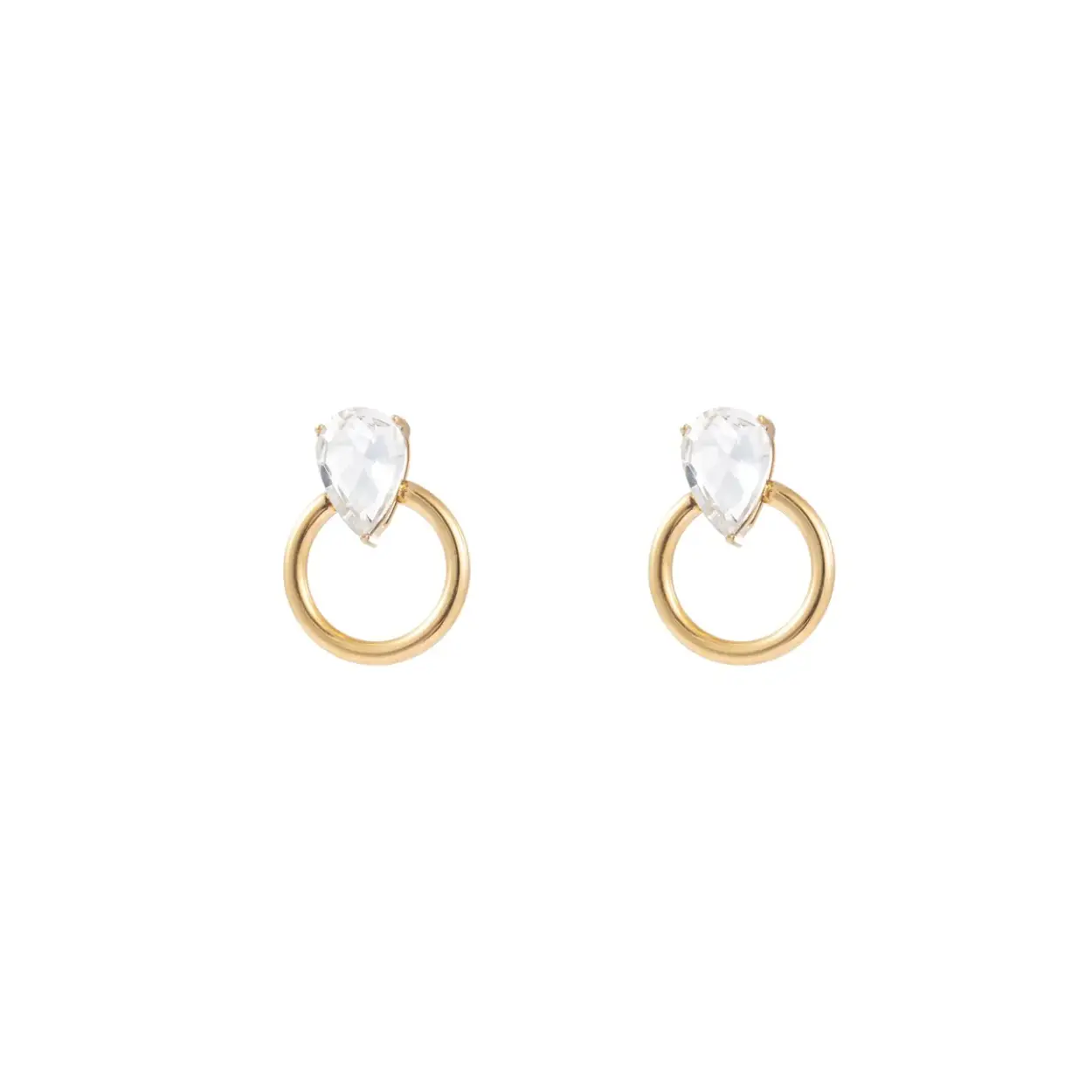Van grote statement oorbellen tot klassieke oorringetjes of – knopjes - in onze collectie komen oorbellen in alle soorten en maten terug, maar steeds van mooie kwaliteit en in lijn met de laatste nieuwe trends.

Big Stone earring - 14K + crystal