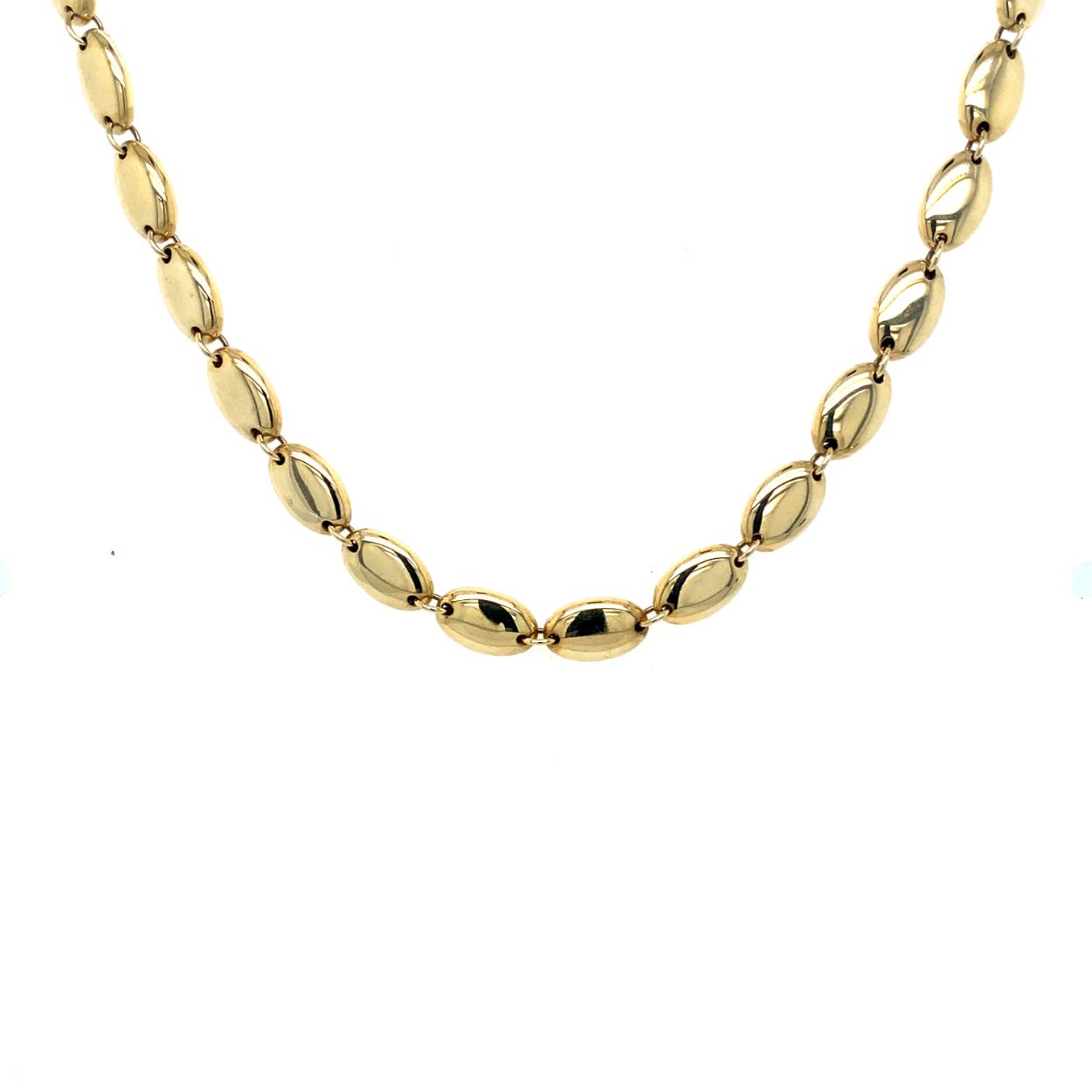 Geelgouden collier met een 5.5mm brede schakel en een lengte van 45cm uitgevoerd met een karabijn sluiting. Breedte: 5.5 mm Lengte 45 cm