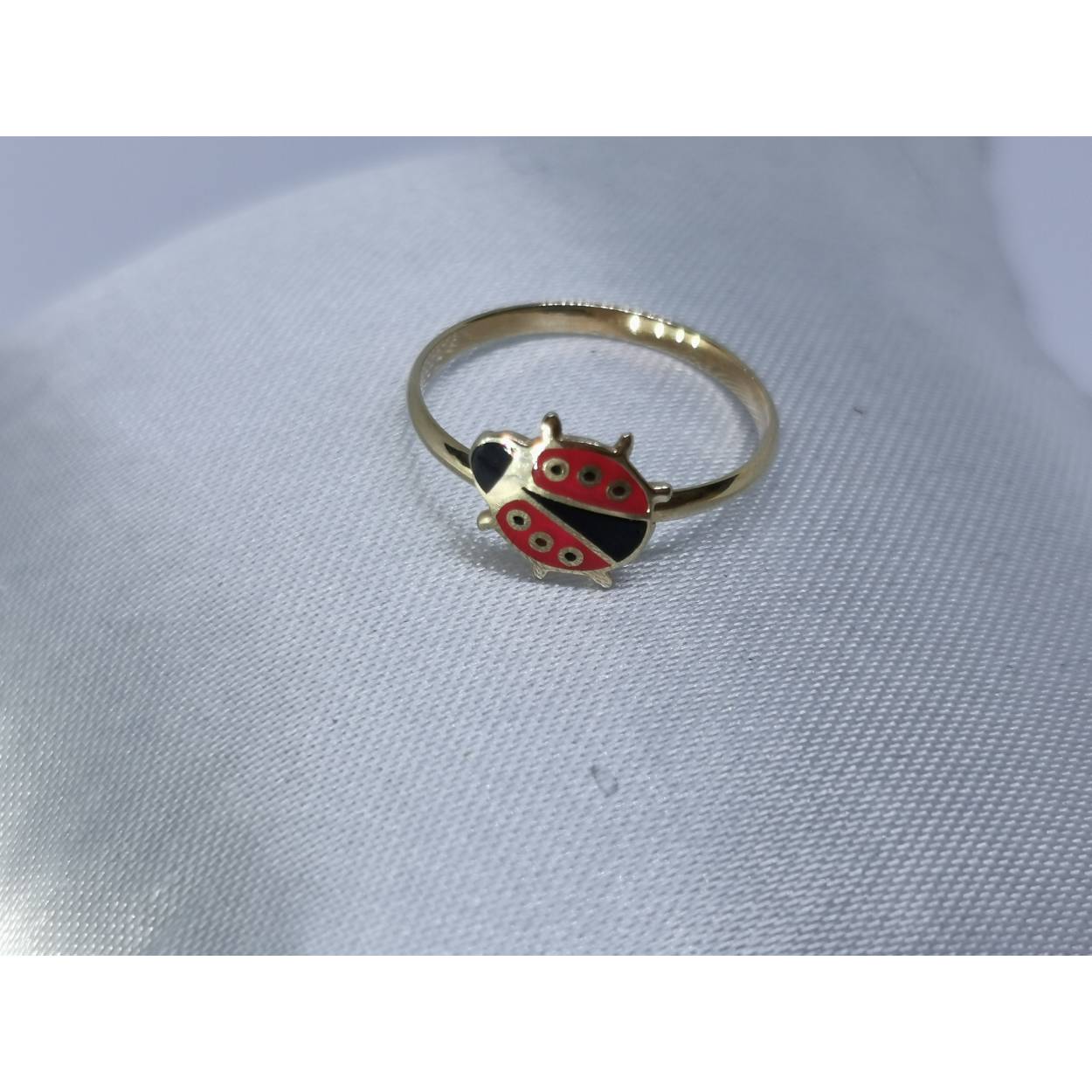 14 Karaat geel gouden baby ring met lieveheersbeestje 