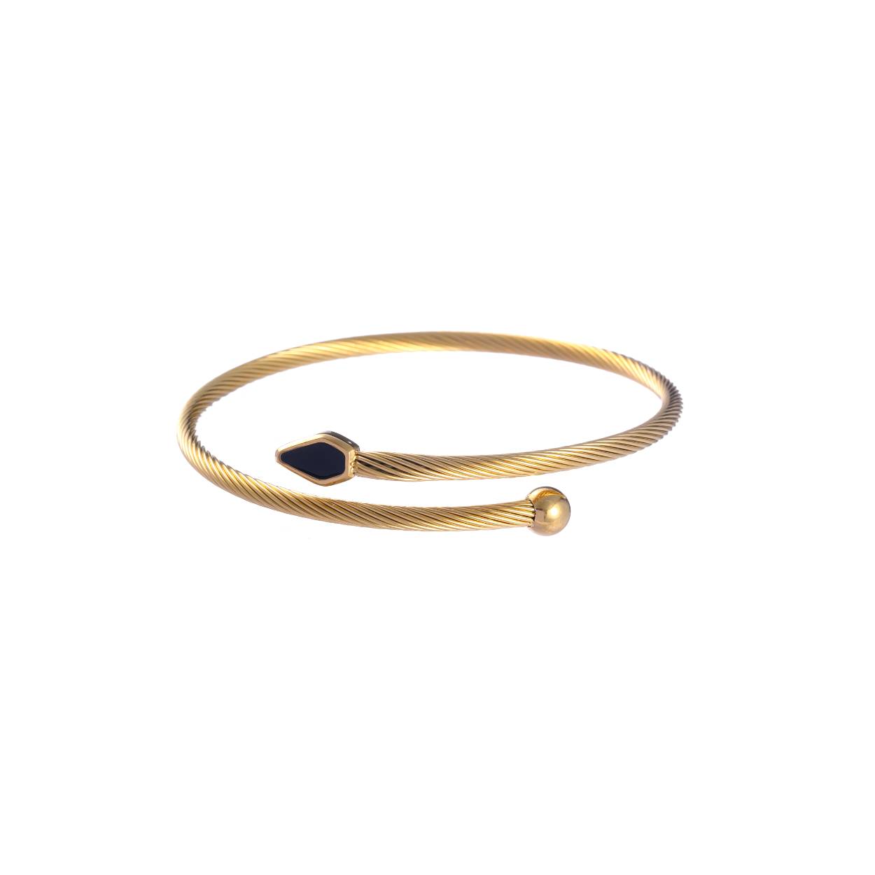  Van simpele subtiele kralenbandjes tot bredere statement stukken, we ontdekken steeds weer de nieuwste trends en passen deze toe in al onze designs.

De vele ontwerpen armbanden in onze collectie zijn goed met elkaar te combineren om een leuke armparty te creëren, maar ook met 1 armband maak je je outfit al compleet.

Waar onze bijoux armbanden vaak net wat stoerder zijn, vind je in onze stainless steel collectie (te herkennen aan de kraftbruine kaartjes) dunnere en fijnere armbandjes.