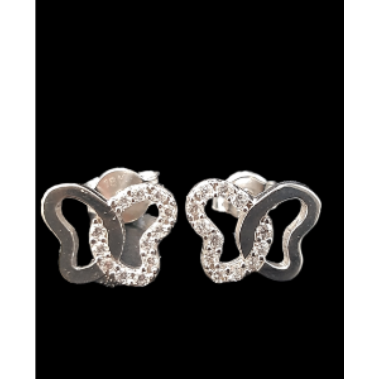 Ontdek onze prachtige gouden oorknop met modelnummer BREA-0002532. Deze 18kt witgouden stud oorbellen zijn voorzien van glanzende stenen en hebben een breedte van 9,5 mm. Het subtiele ontwerp en de luxe uitstraling maken ze perfect voor elke gelegenheid. Draag ze als statement piece bij een elegant avondje uit. Een tijdloze keuze voor elke sieradenliefhebber.