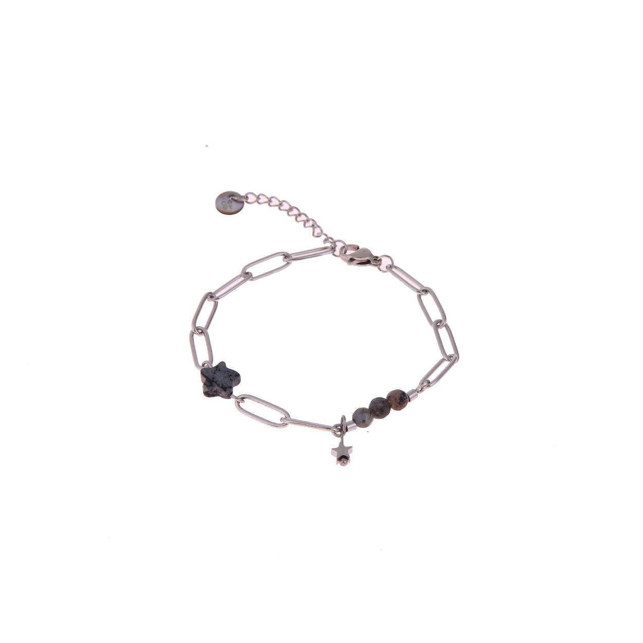 Stainless Steel
Een apart gedeelte van onze collectie zijn onze talloze, prachtige en fijne sieraden in stainless steel. Deze zijn te herkennen aan de kraftbruin papieren kaartjes. In deze collectie vind je onder andere onze basic oorknopjes, prachtig uitgewerkte figuurtjes en geweldige kleurcombinaties.  
Prachtige, fijne sieraden uit roestvrij staal, van een zeer hoge kwaliteit voor jarenlang plezier. Stainless steel heeft onder andere de eigenschap om zeer goed een plating vast te houden. Om die reden verkleuren deze sieraden bijna niet en kun je ze gerust dragen tijdens het douchen en sporten.
