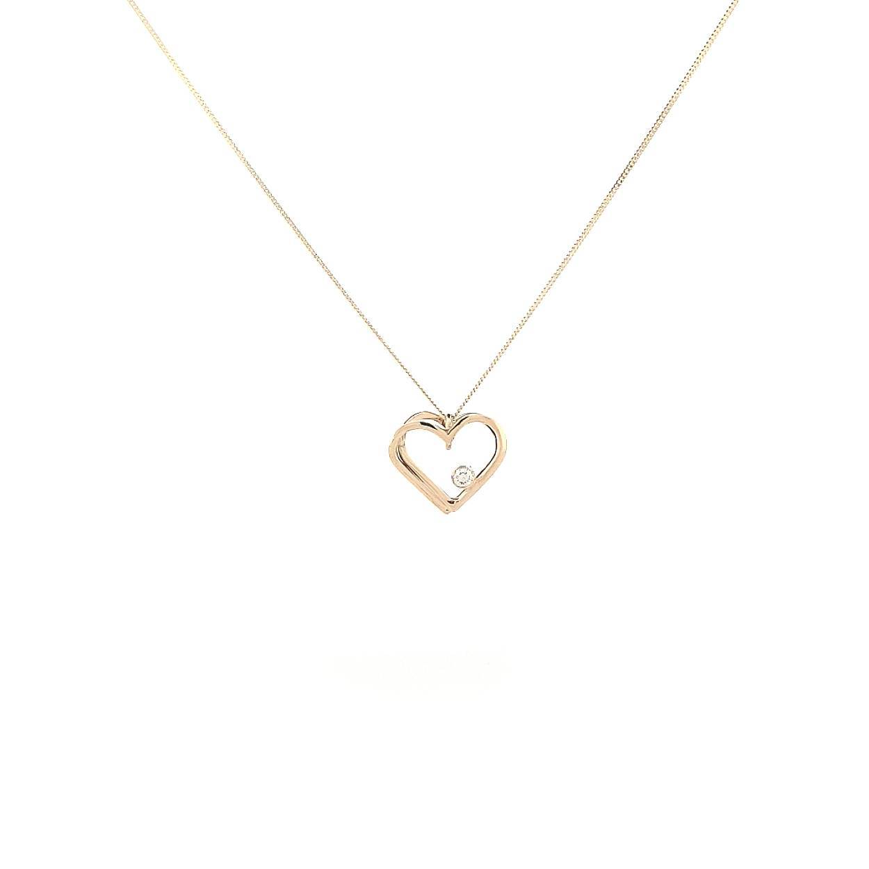 Oneindige harten, 1 gouden draad vormt deze hanger. De twee harten zijn oneindig met elkaar verbonden met een mooi 3D effect.

Deze hanger wordt los verkocht of wil je er een bijpassende ketting van goud bij bestellen?

Maak een afspraak en kom deze sierlijke hanger eens passen! Of bestel haar gelijk, dan sturen we deze mooi verpakt naar je toe.
