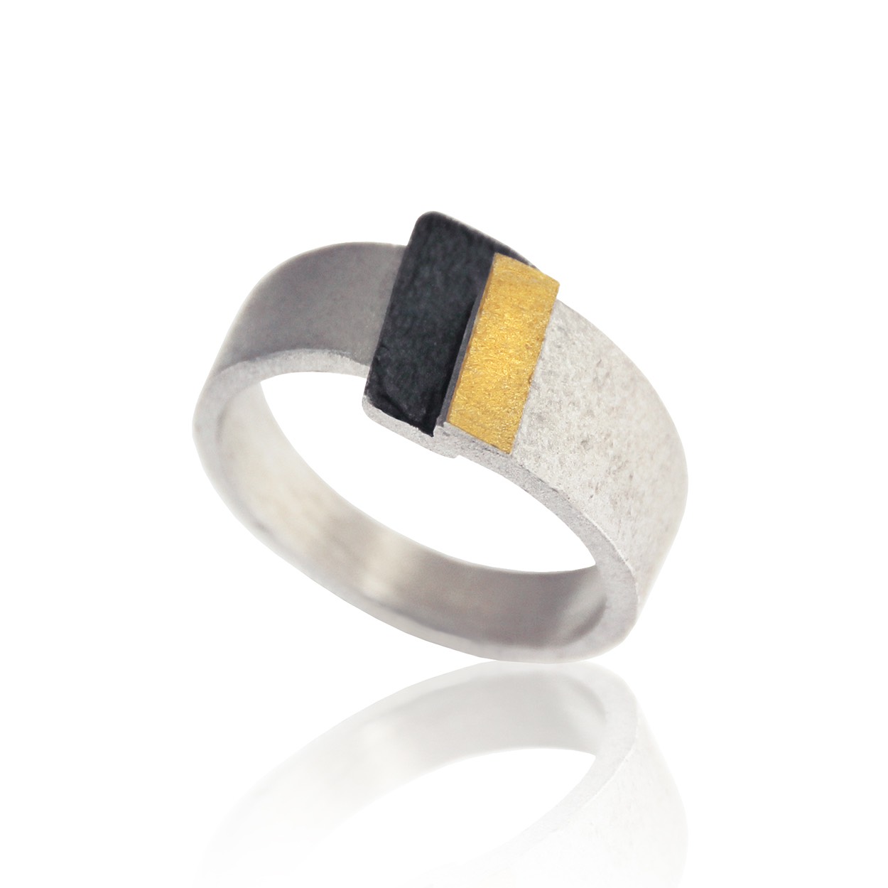 Audar ring silver and gold