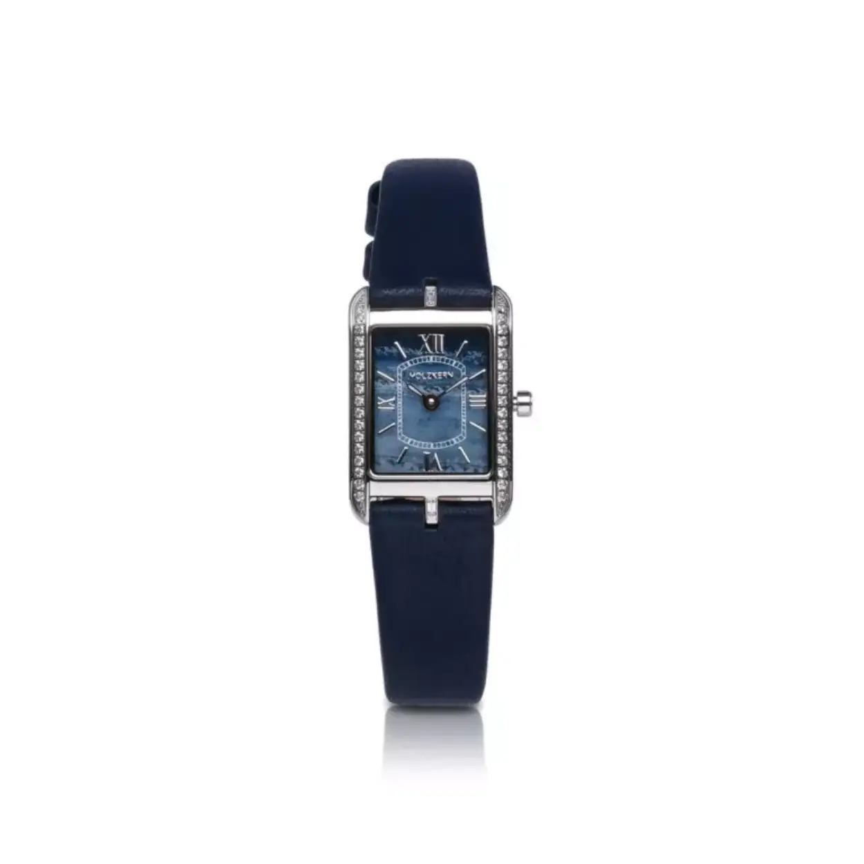 Radiant zirconia, mysterious agate, and elegant genuine leather - fall in love with the dreamlike combination of materials in our Memoire timepieces.

Our Memoire collection revives past trends and makes for a sparkling eye-catcher in your favorite look. Rectangular design and Roman numerals are evidence of the 1920s and are now celebrating their comeback in a uniquely natural form.