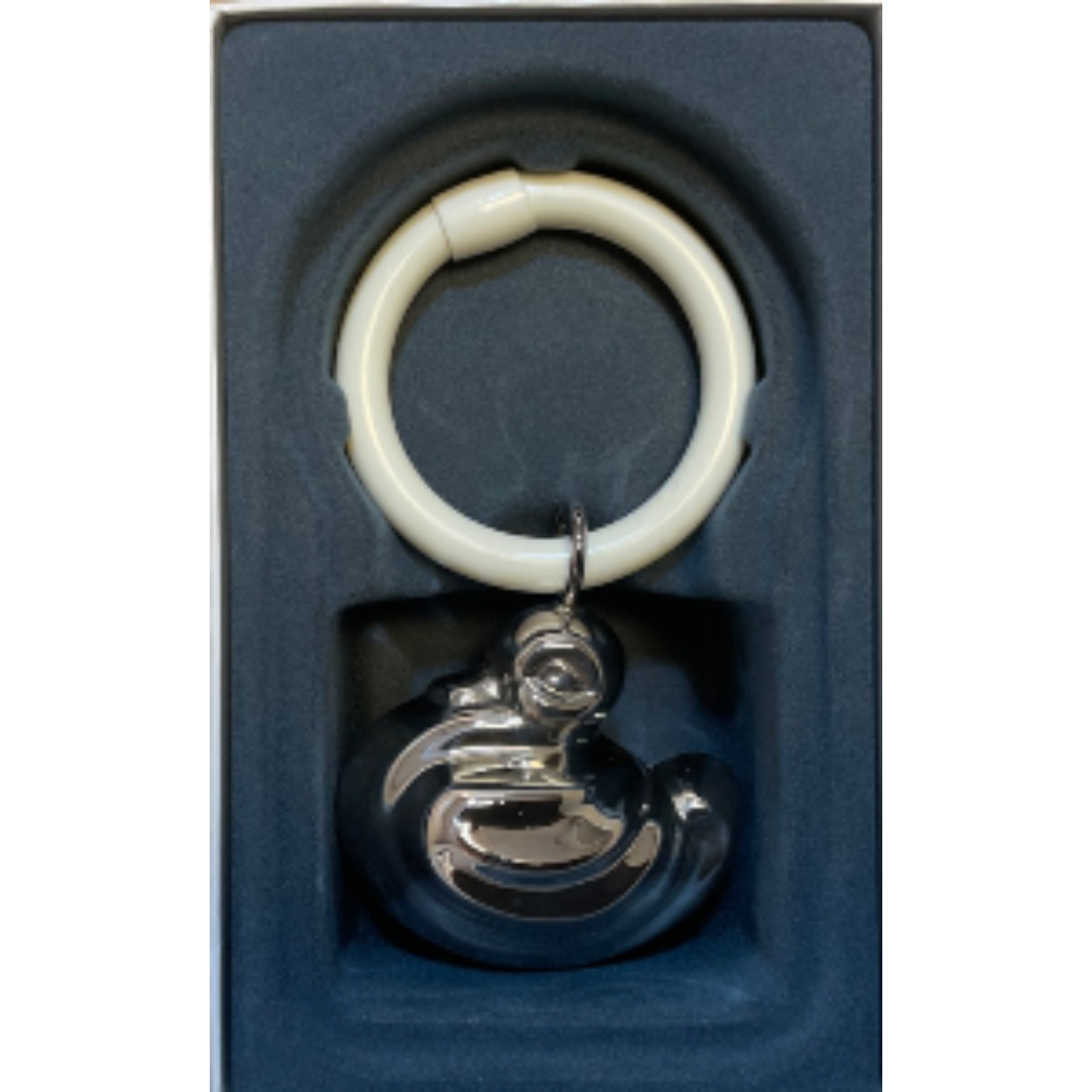 verzilverde rammelaar eend aan ring WG-5996-3