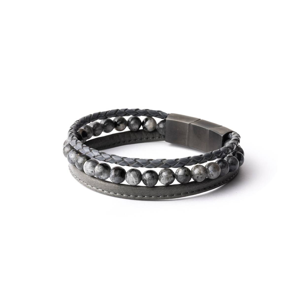 Deze armband is gemaakt van echt nappaleer en elegante 6 mm Larvikite stenen uit Noorwegen. Deze steen is ideaal om je te beschermen tegen slechte invloeden, om dingen vanuit een hoger perspectief te benaderen en geeft het lichaam zijn kracht en vitaliteit terug.
