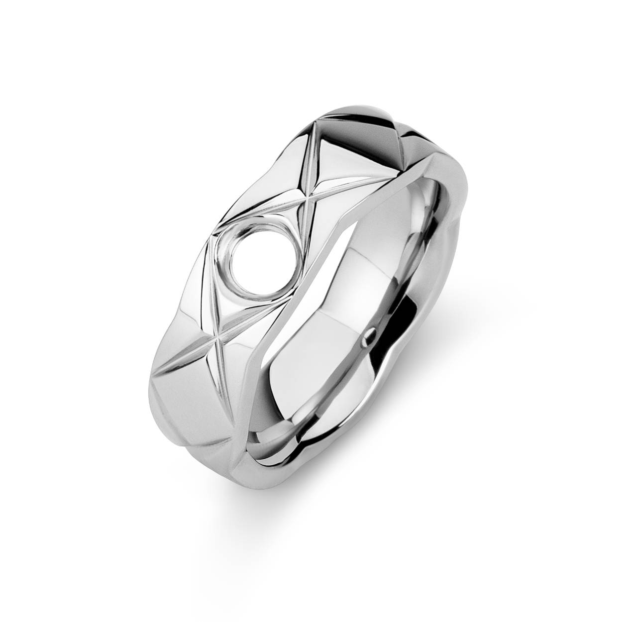 De Melano Vivid Vallée ring is voorzien van diepe graveringen, geïnspireerd door de woontrend van nu: gecapituleerde meubels. De ring is voorzien van zacht afgeronde randjes, waardoor de ring een vrouwelijke uitstraling heeft. De Vallée ring is 6 mm breed en is verkrijgbaar in een zilver-, rose goud- of goudkleurige plating.

Alle steentjes uit de Melano Vivid collectie zijn verwisselbaar en passen op alle Vivid sieraden.