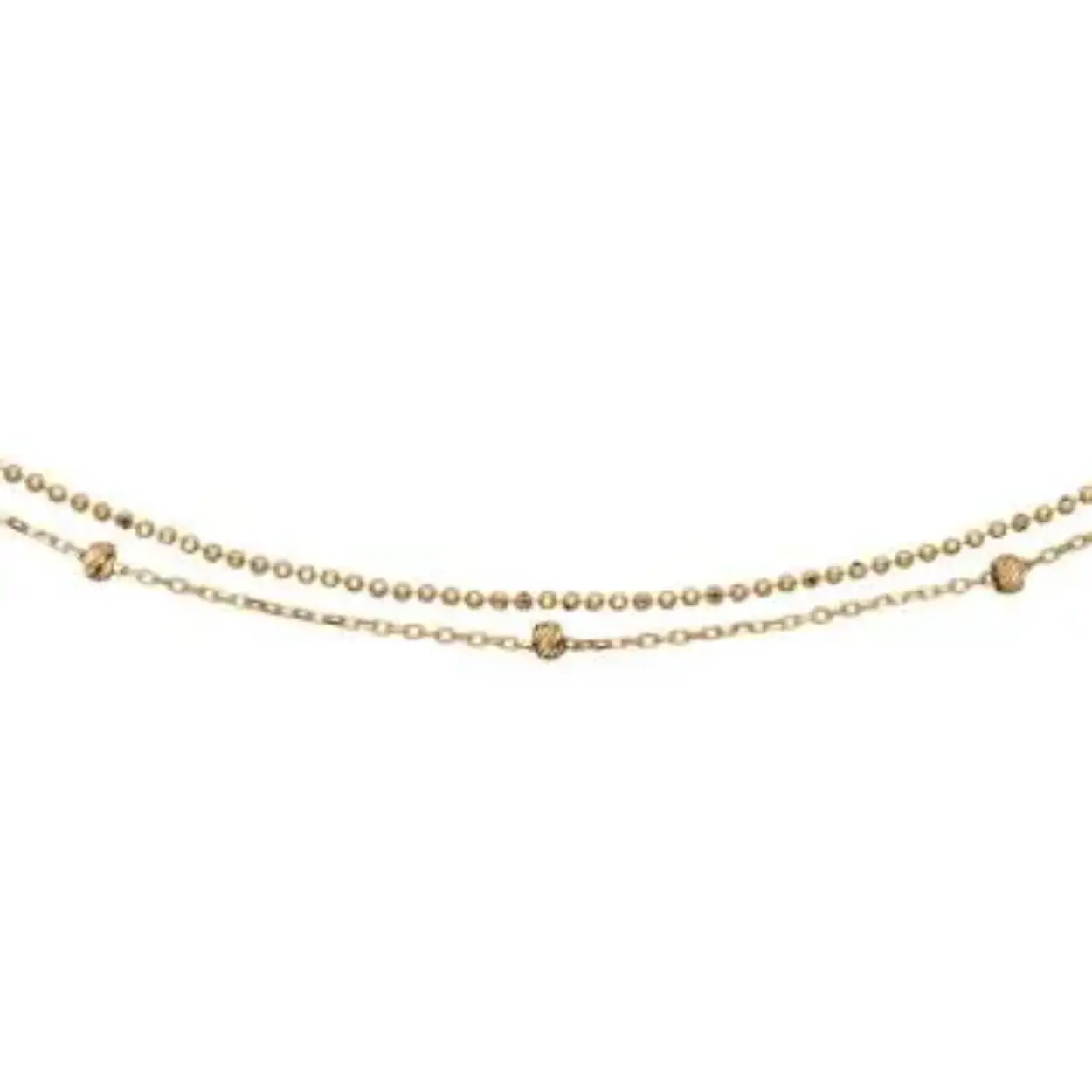 De Marco Polo Necklace JKN25.472 van Jackie is gemaakt van 14 karaat echt goud. Met deze 14k gouden ketting heb je in één keer al 2 kettingen pakken, dit collier bestaat namelijk uit een bolletjes collier samen met een anker schakel collier met verdeelde bolletjes ertussen. Let goed op de details: De balletjes zijn namelijk gediamanteerd. Als de zon er op valt schitteren ze als diamanten! De ketting is prachtig alleen te dragen, maar ook heel mooi te combineren met andere kettingen van Jackie. Maak je look compleet met de oorbellen en armbanden van Jackie Gold.

