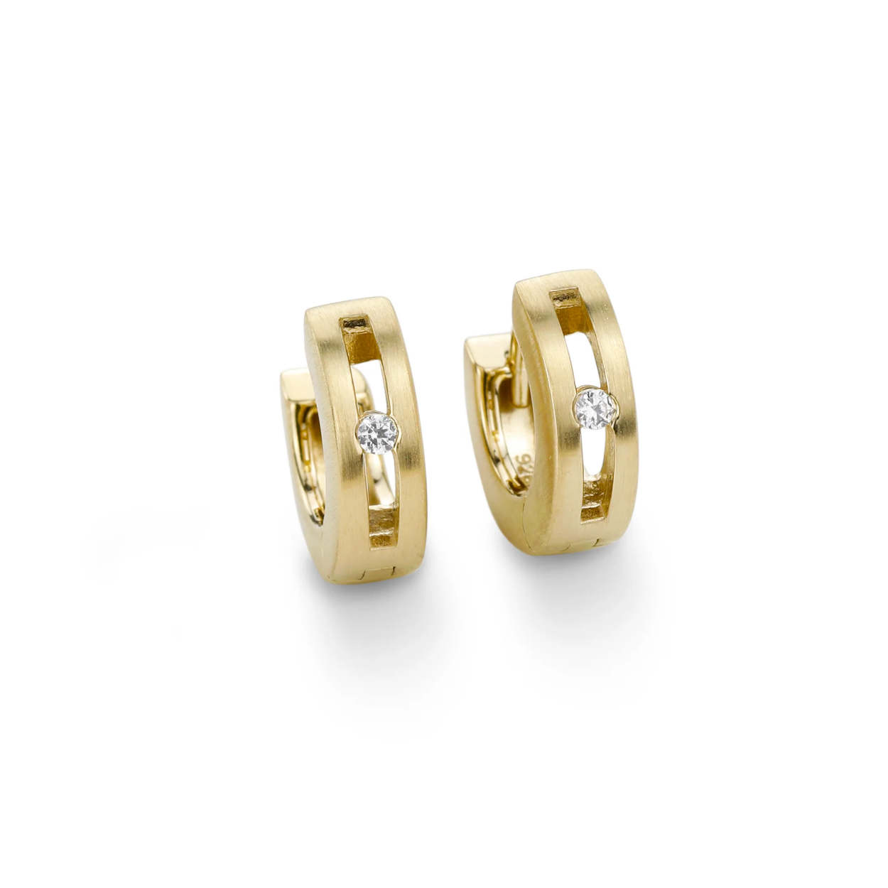 flash gold earrings
