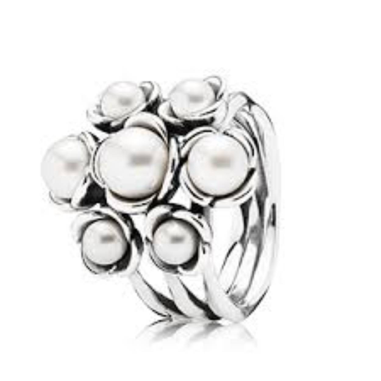 ring met witte parels