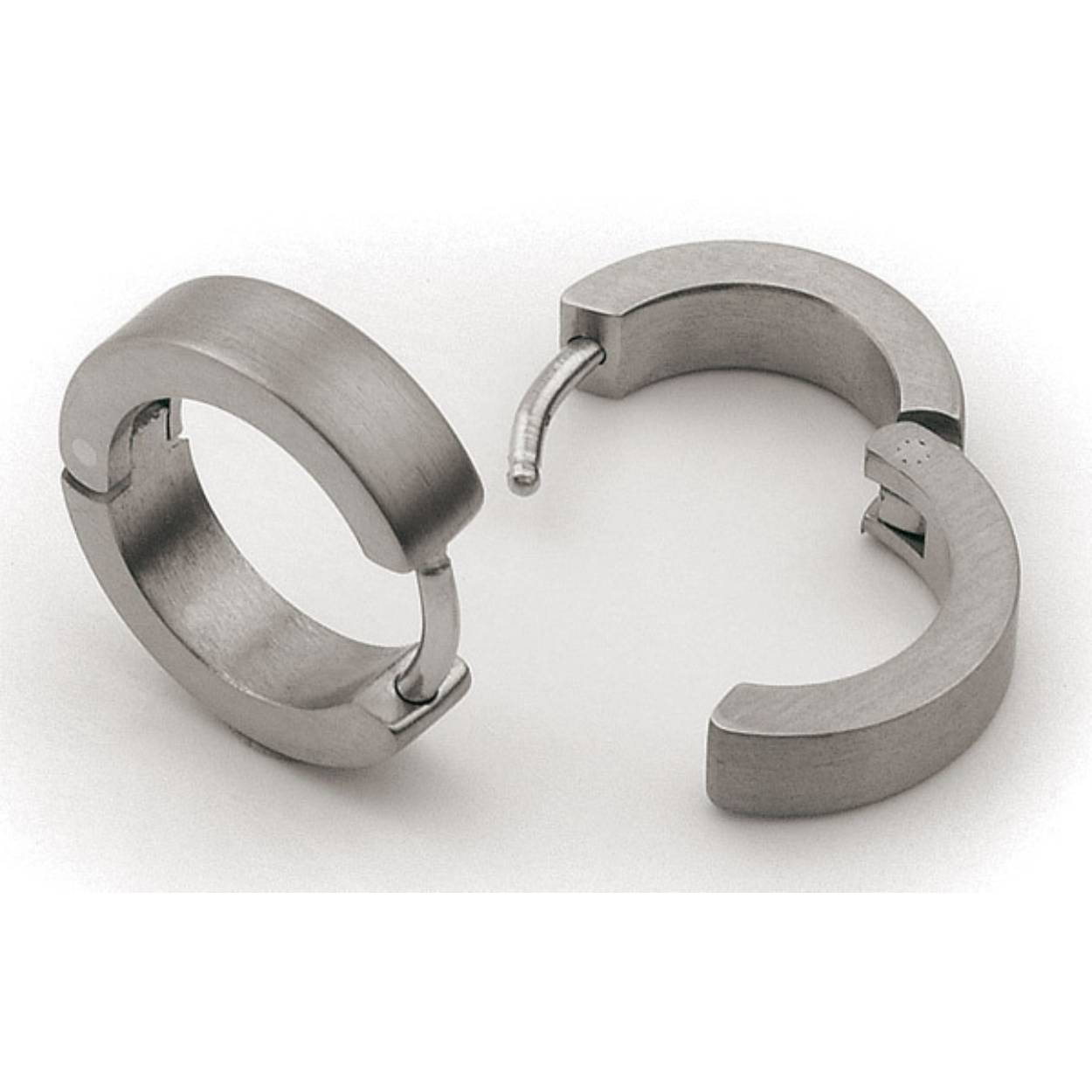 Titanium oorringen 