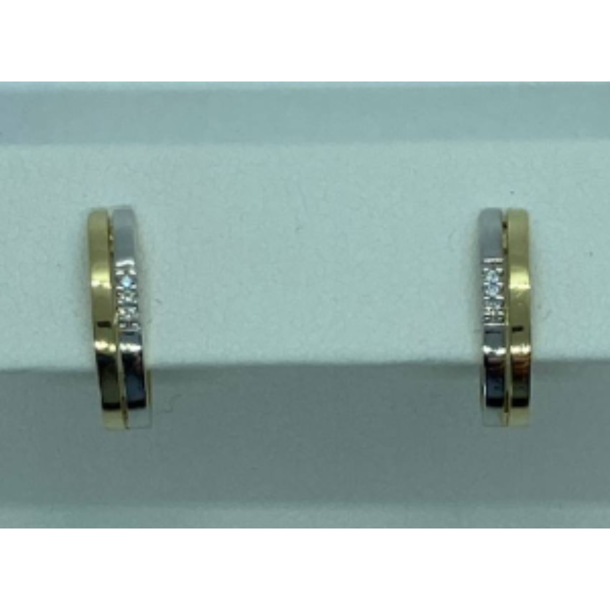 bicolor klapcreolen met briljant (0.03crt)
