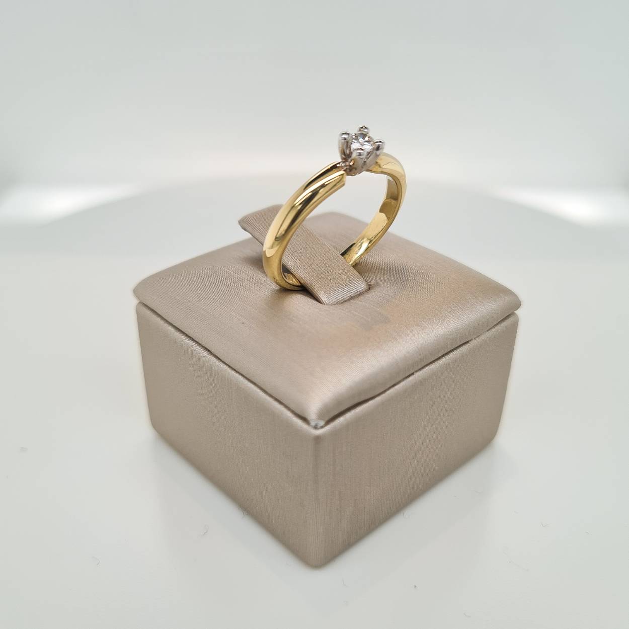 R & C RING WITGOUD FELINE 82 RIN0082M MT.54