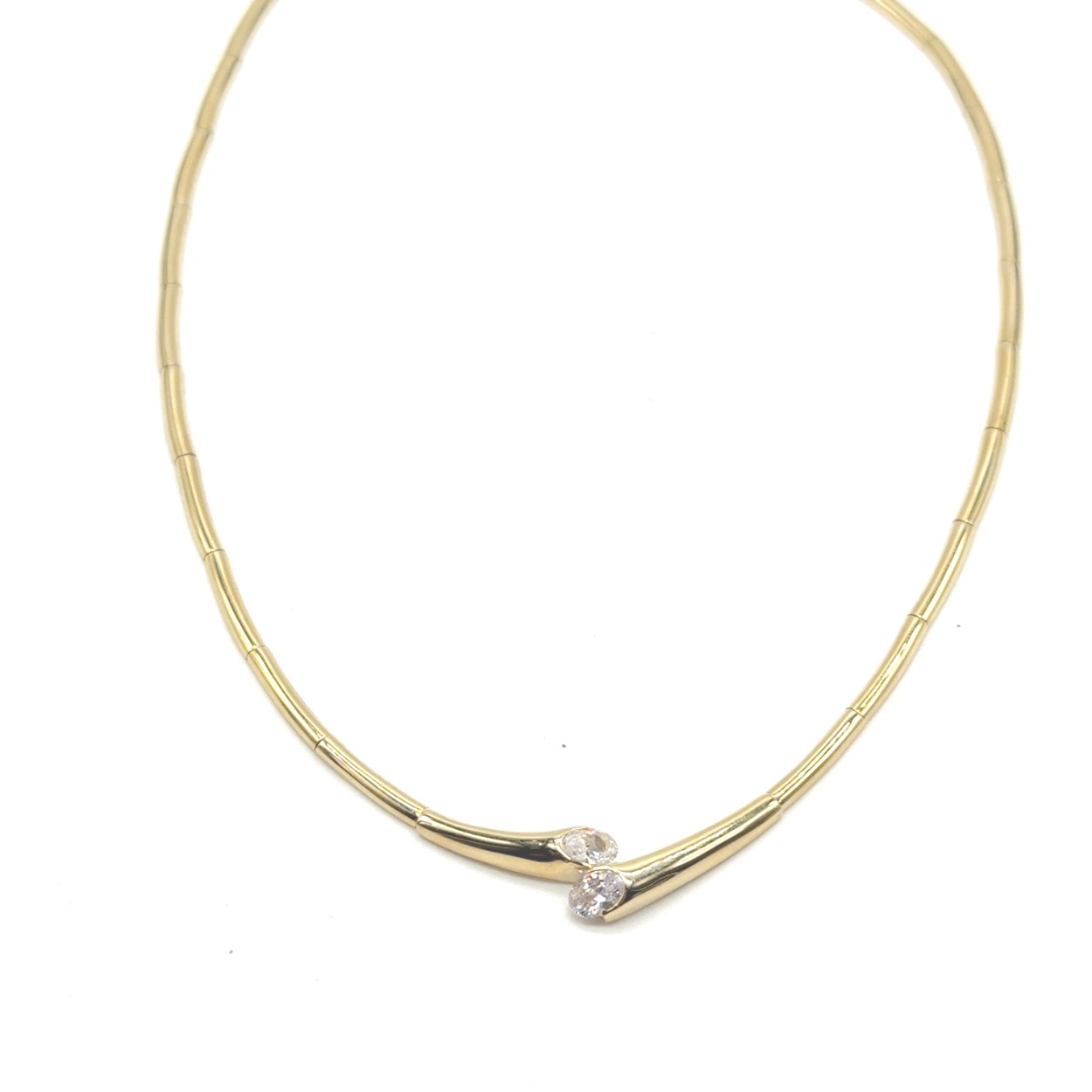 14k gouden collier met zirkonia stenen. collier is ook beschikbaar met diamanten, getoond prijs is voor 14k goud met een zirkonia steen. collier is ca 14 gram en 45 cm. 