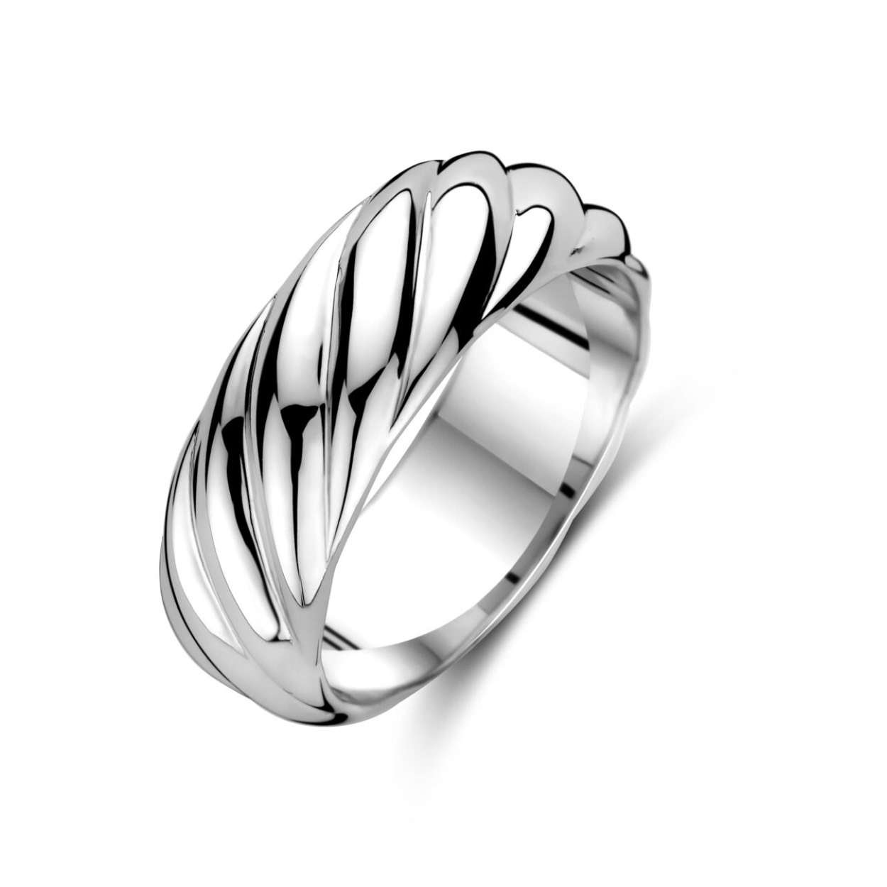 Gerhodineerd 925 zilveren ring met een breedte van 6.5mm.