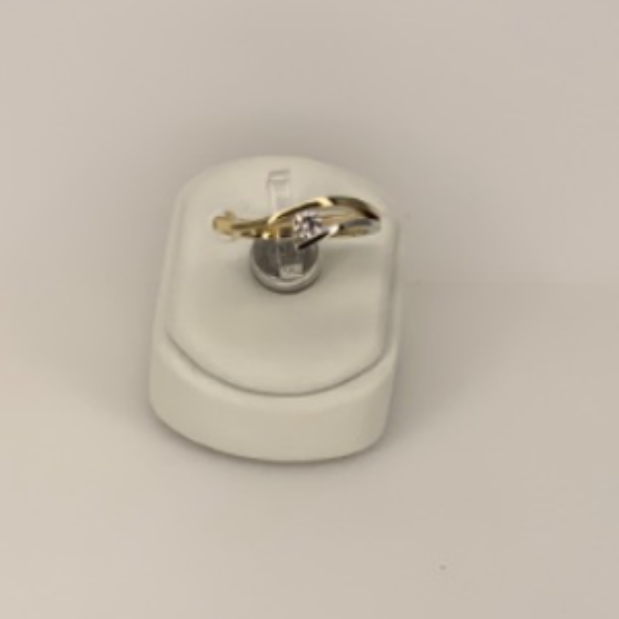Bicolor ring maat 18 briljanten 